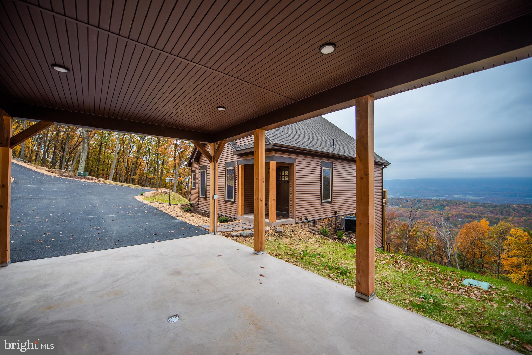 ROUND TOP ESTATES - Residential