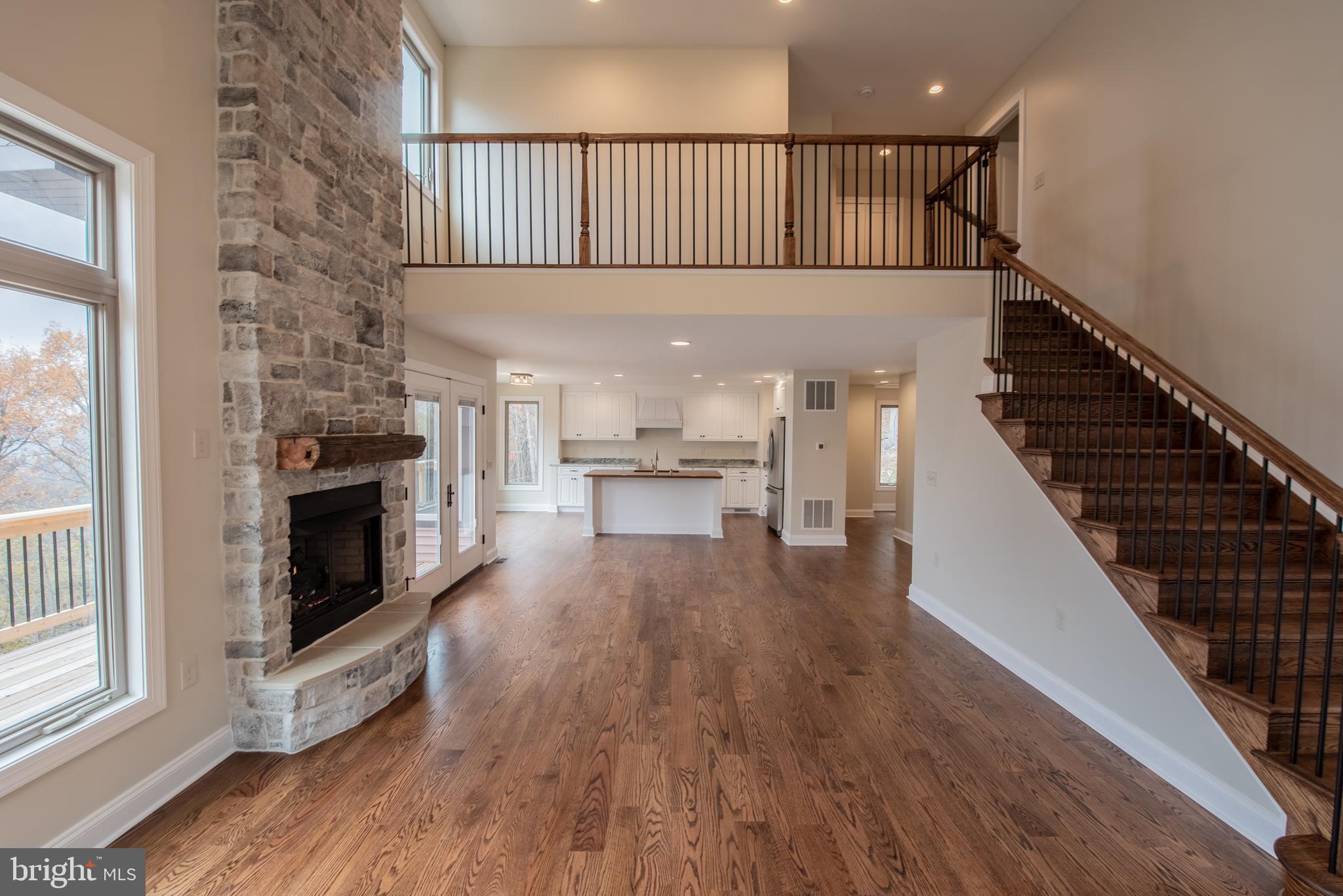 ROUND TOP ESTATES - Residential