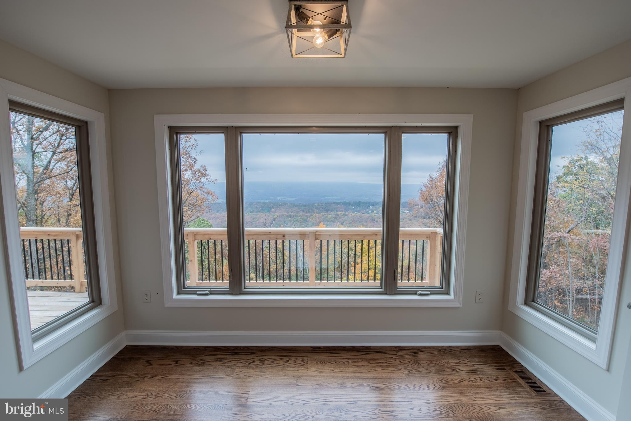 ROUND TOP ESTATES - Residential