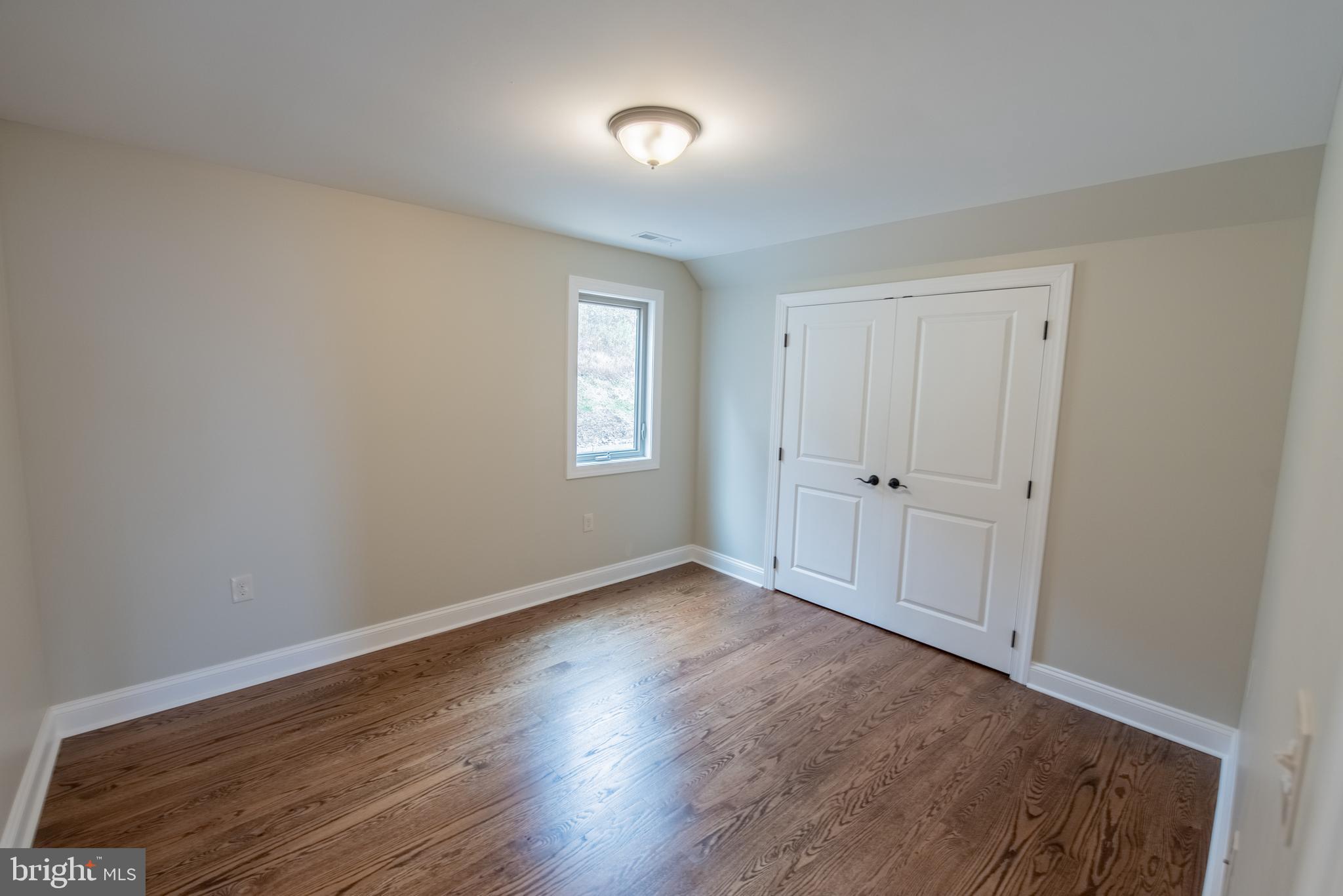 ROUND TOP ESTATES - Residential