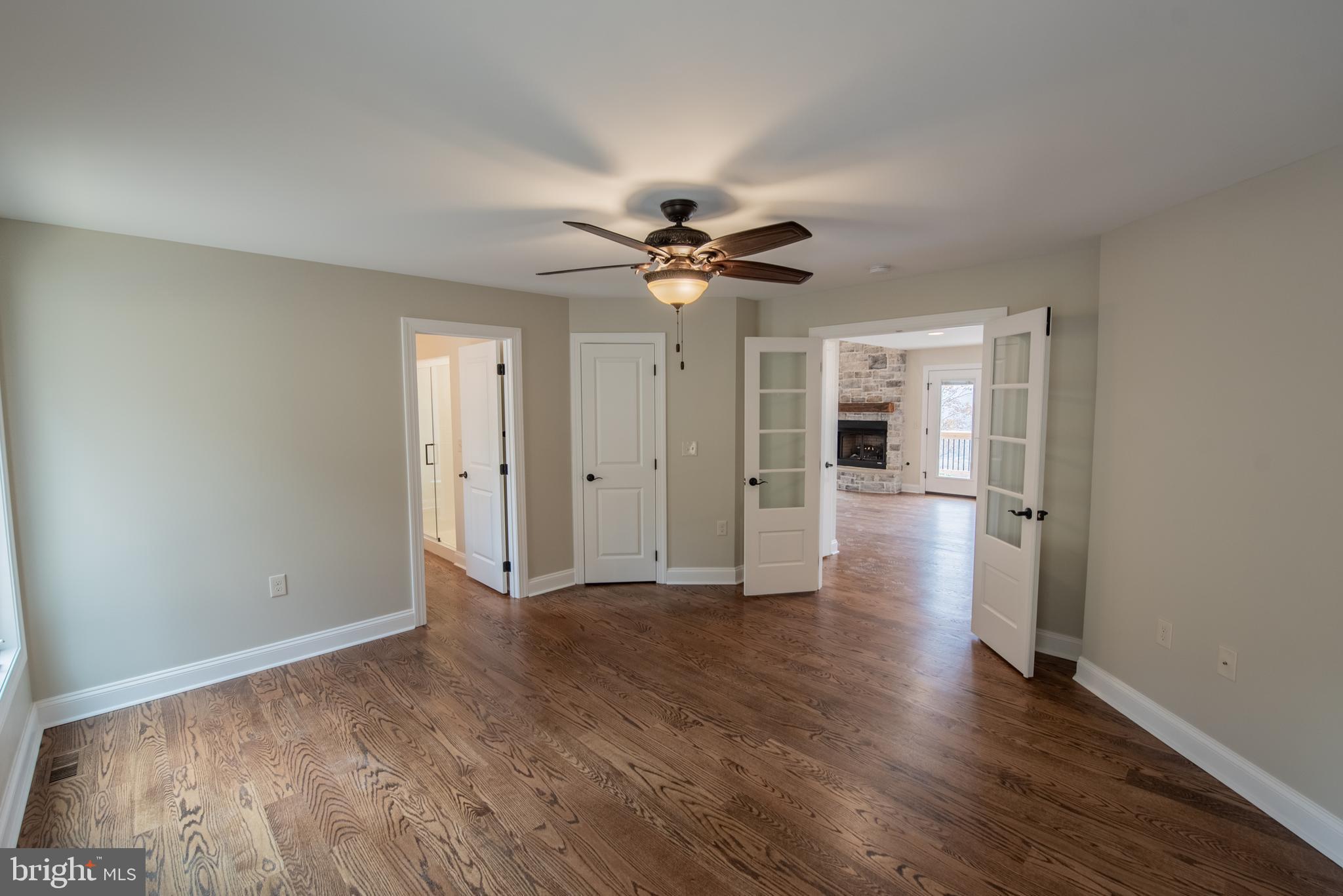 ROUND TOP ESTATES - Residential