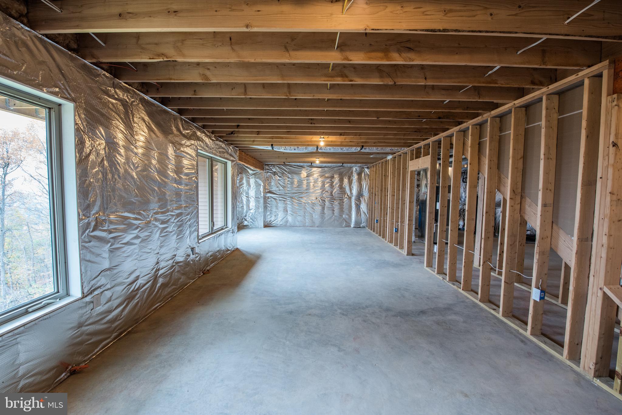 ROUND TOP ESTATES - Residential