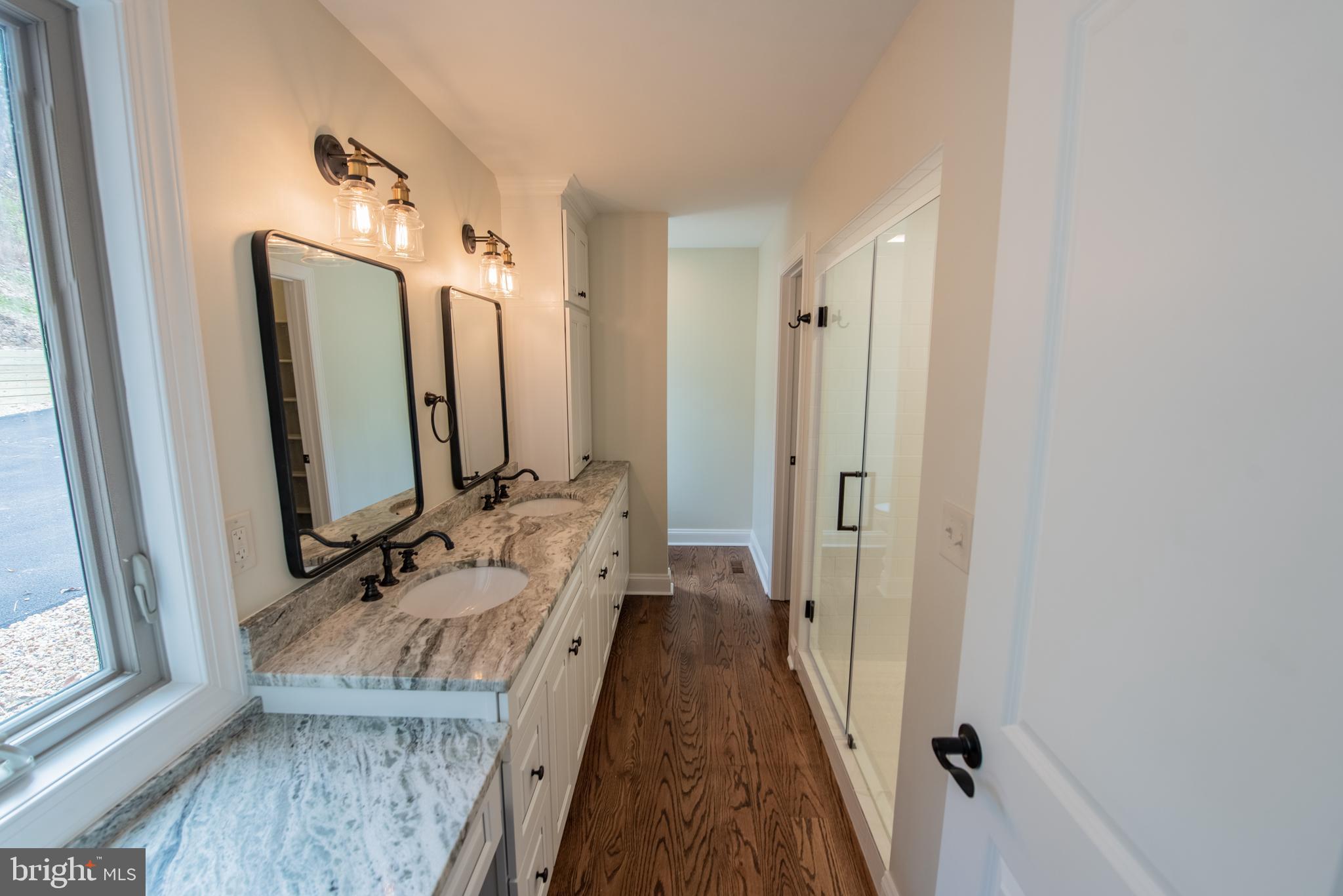 ROUND TOP ESTATES - Residential