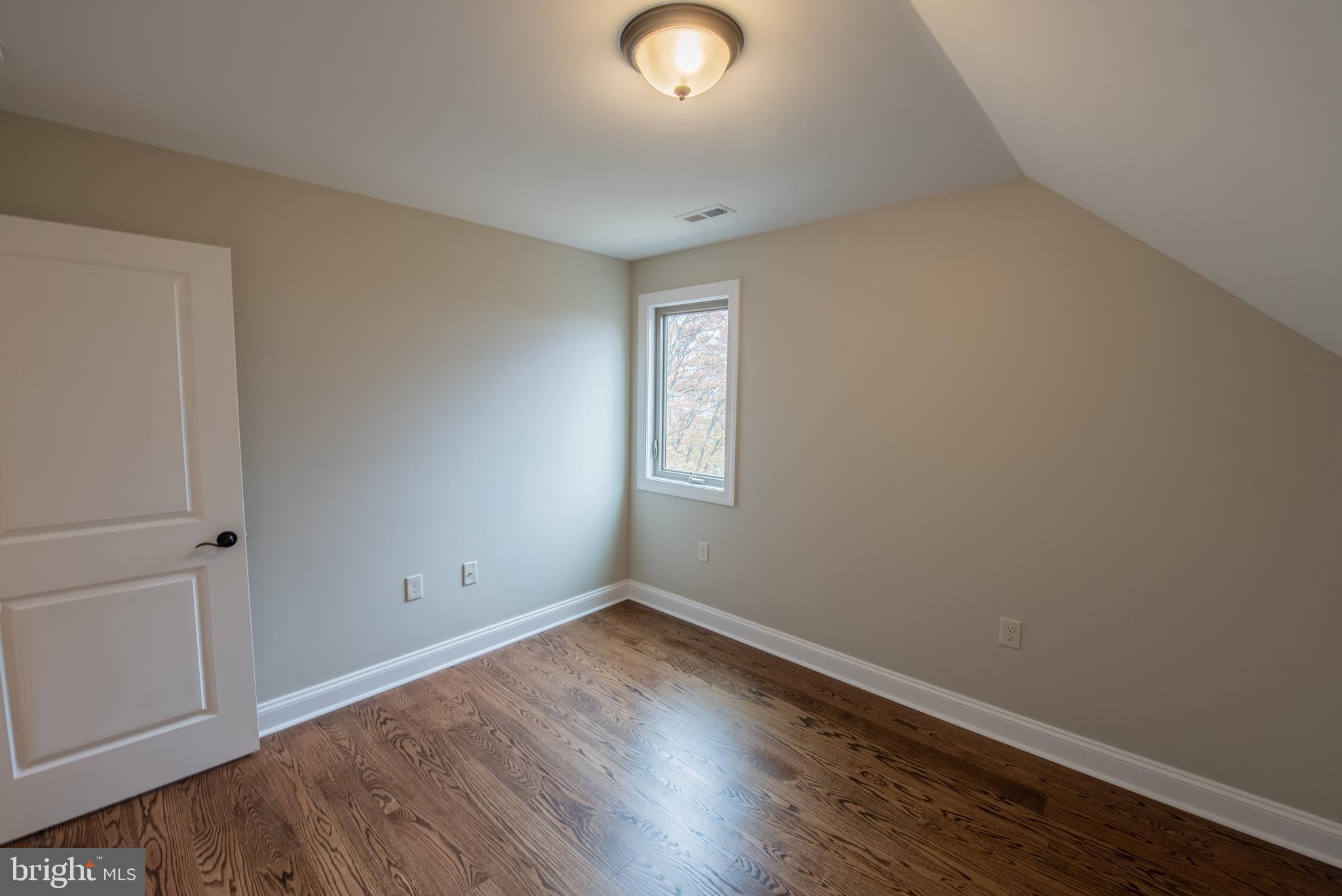 ROUND TOP ESTATES - Residential