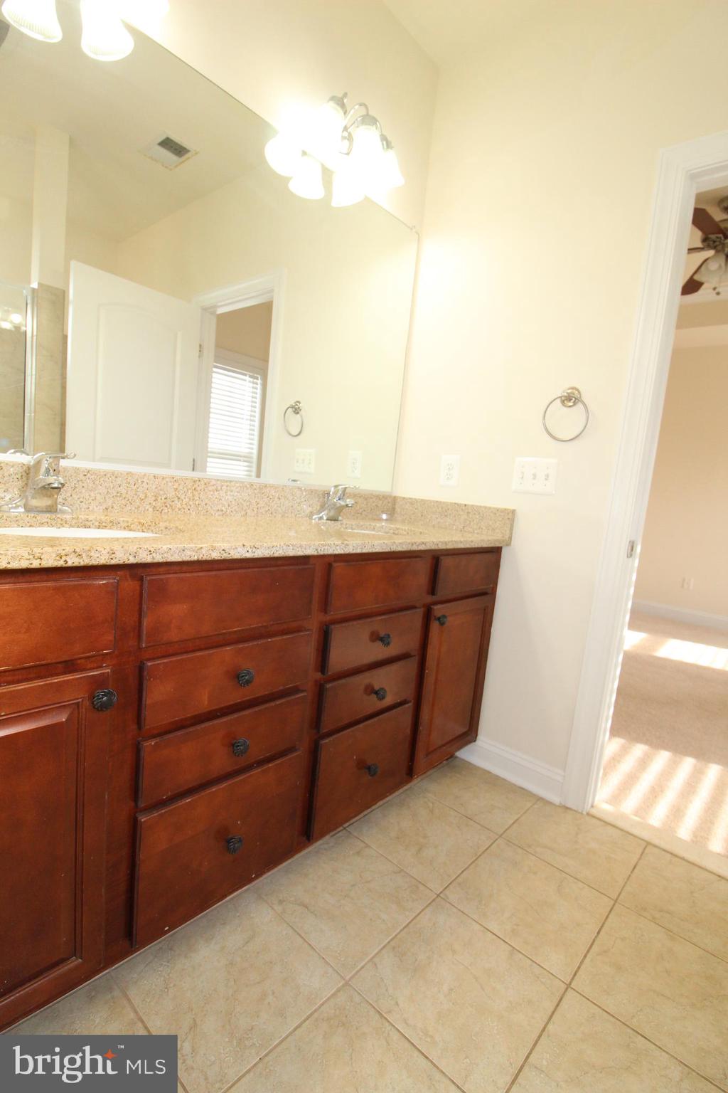 STATION VIEW - Residential Lease