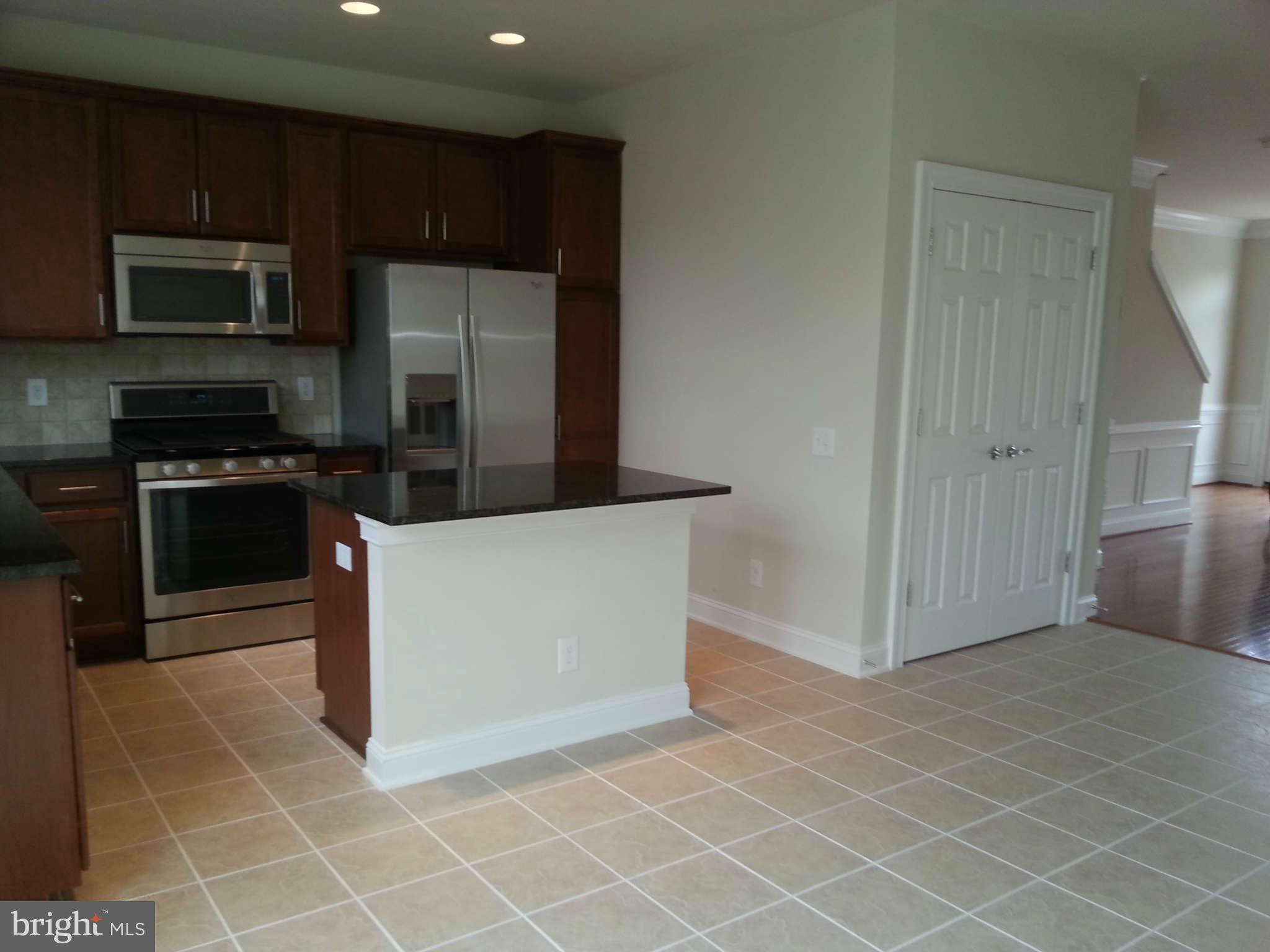 GOOSE CREEK VILLAGE NORTH - Residential Lease