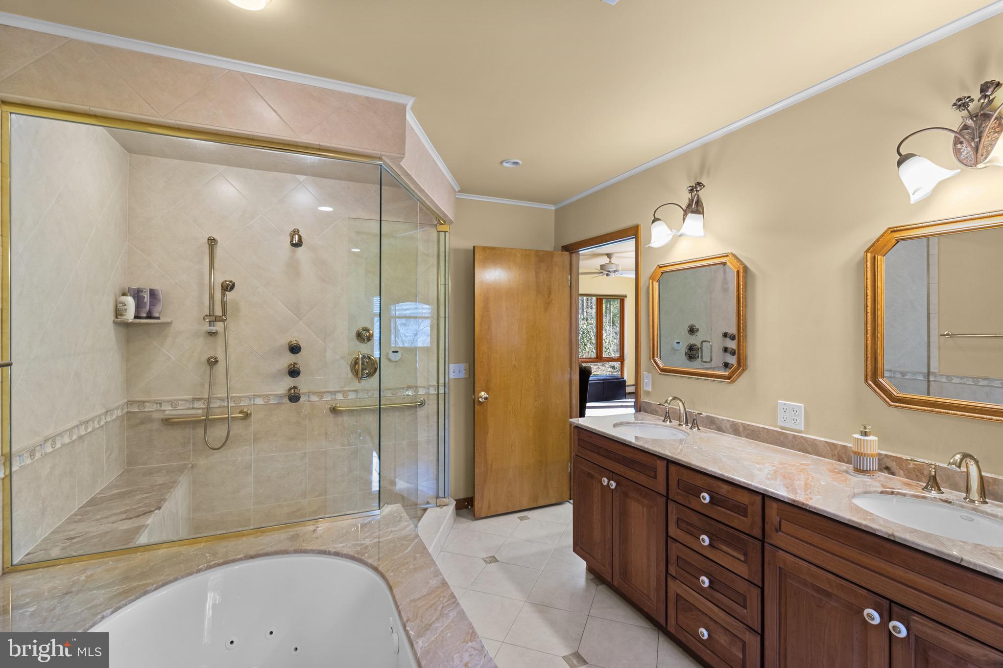 WALNUT RIDGE - Residential