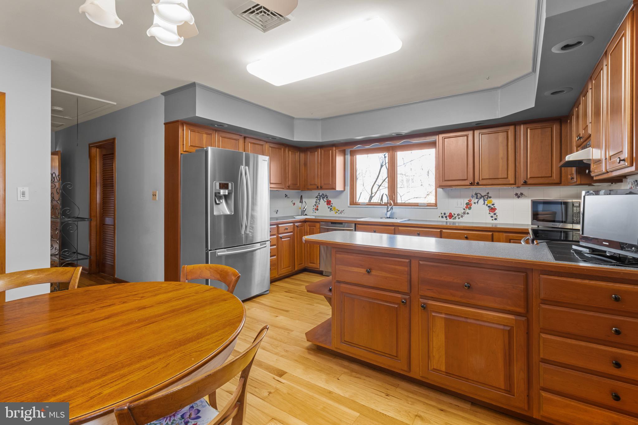 WALNUT RIDGE - Residential