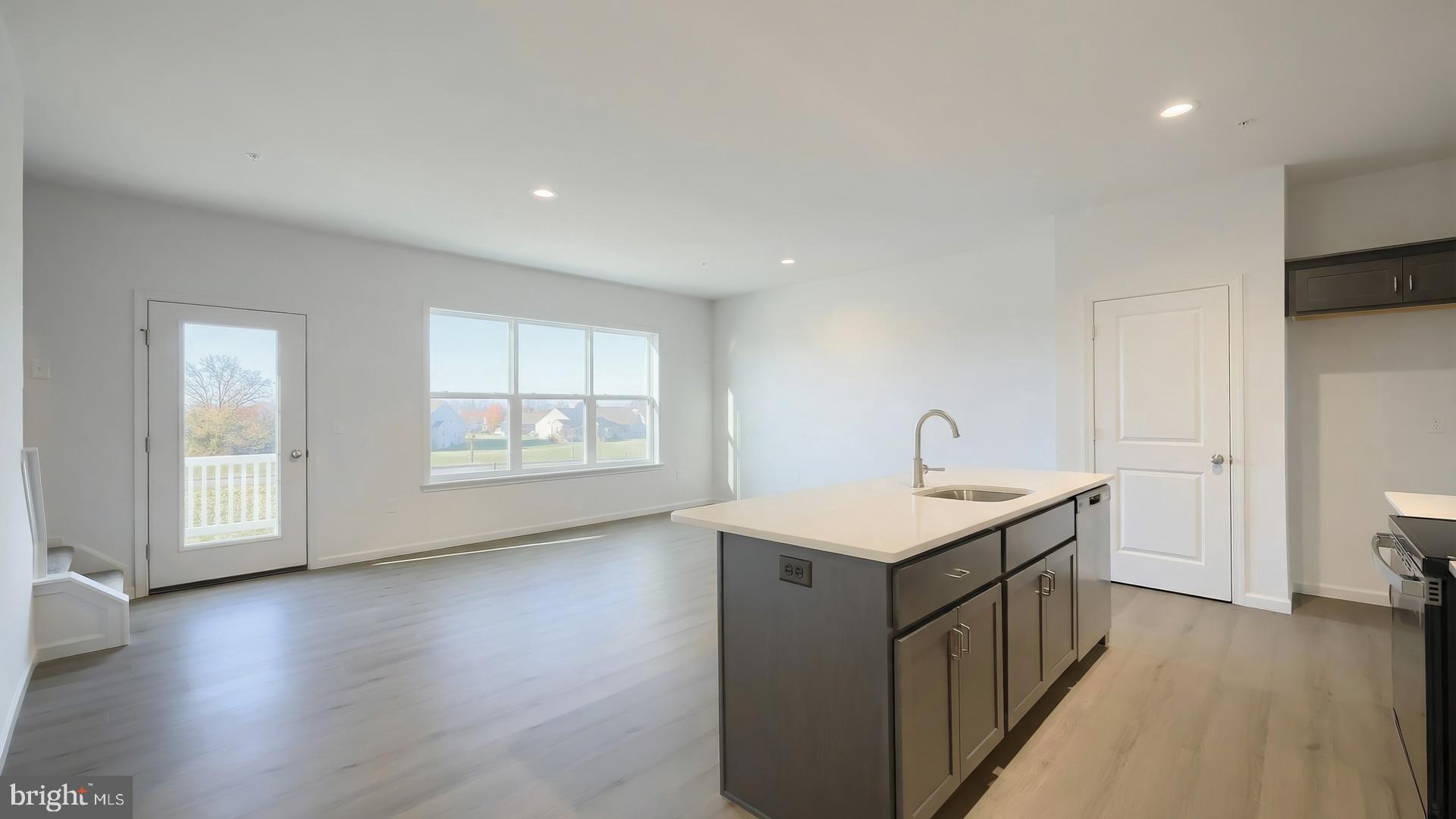 MERIDIAN HEIGHTS - Residential