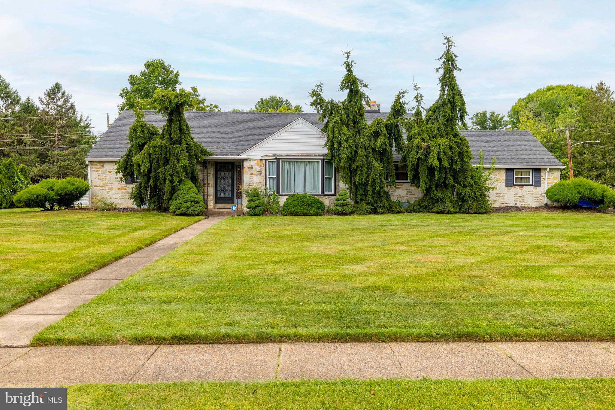 3946 BLAKE ROAD