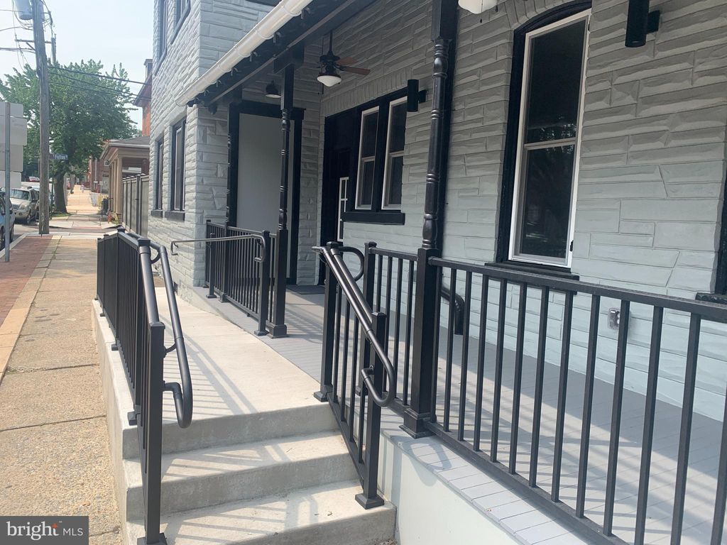 Photo of 244 N Lime St, LANCASTER, PA 17602 (MLS # PALA2058708)