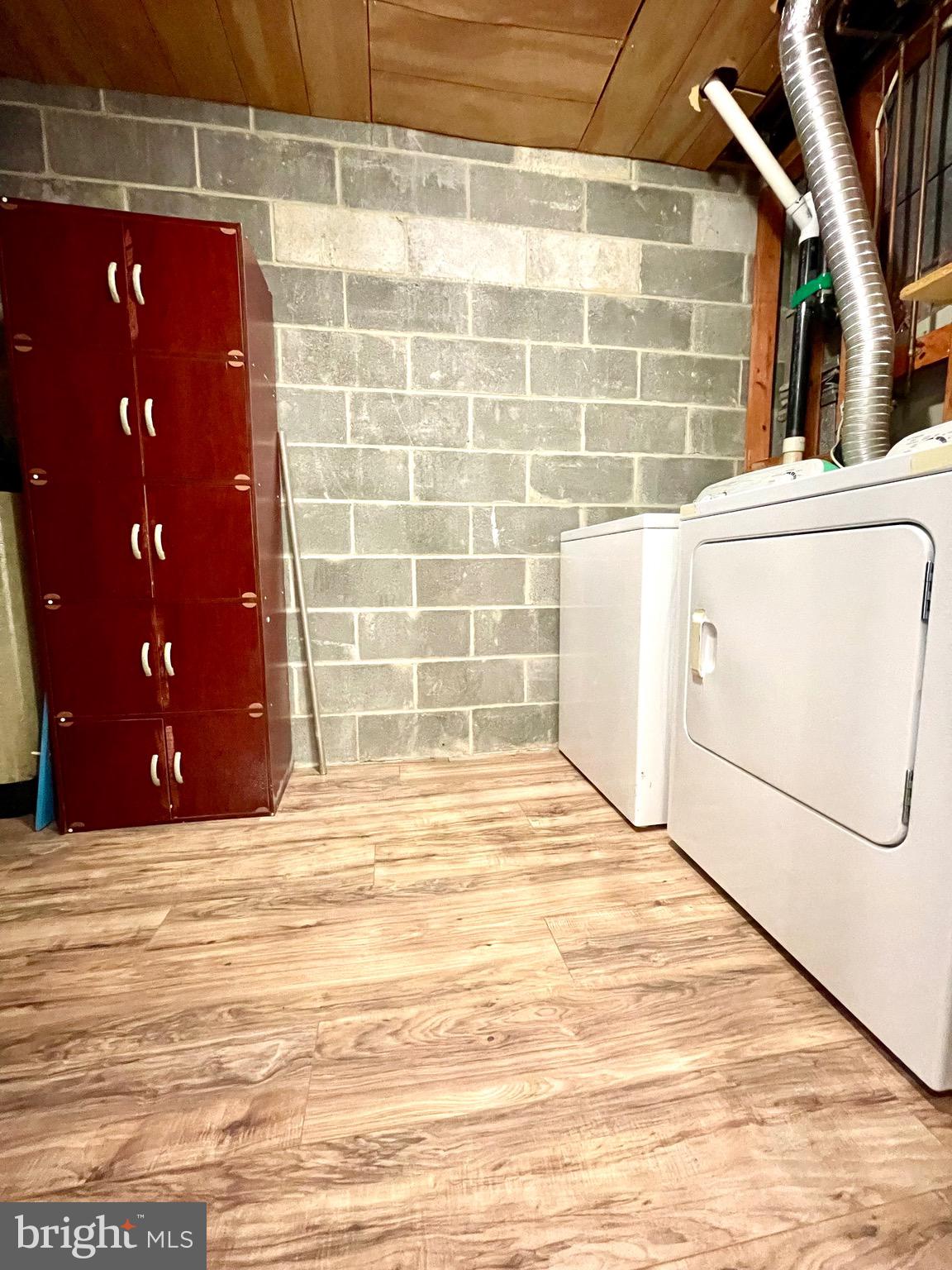 CROFTON SQUARE - Residential