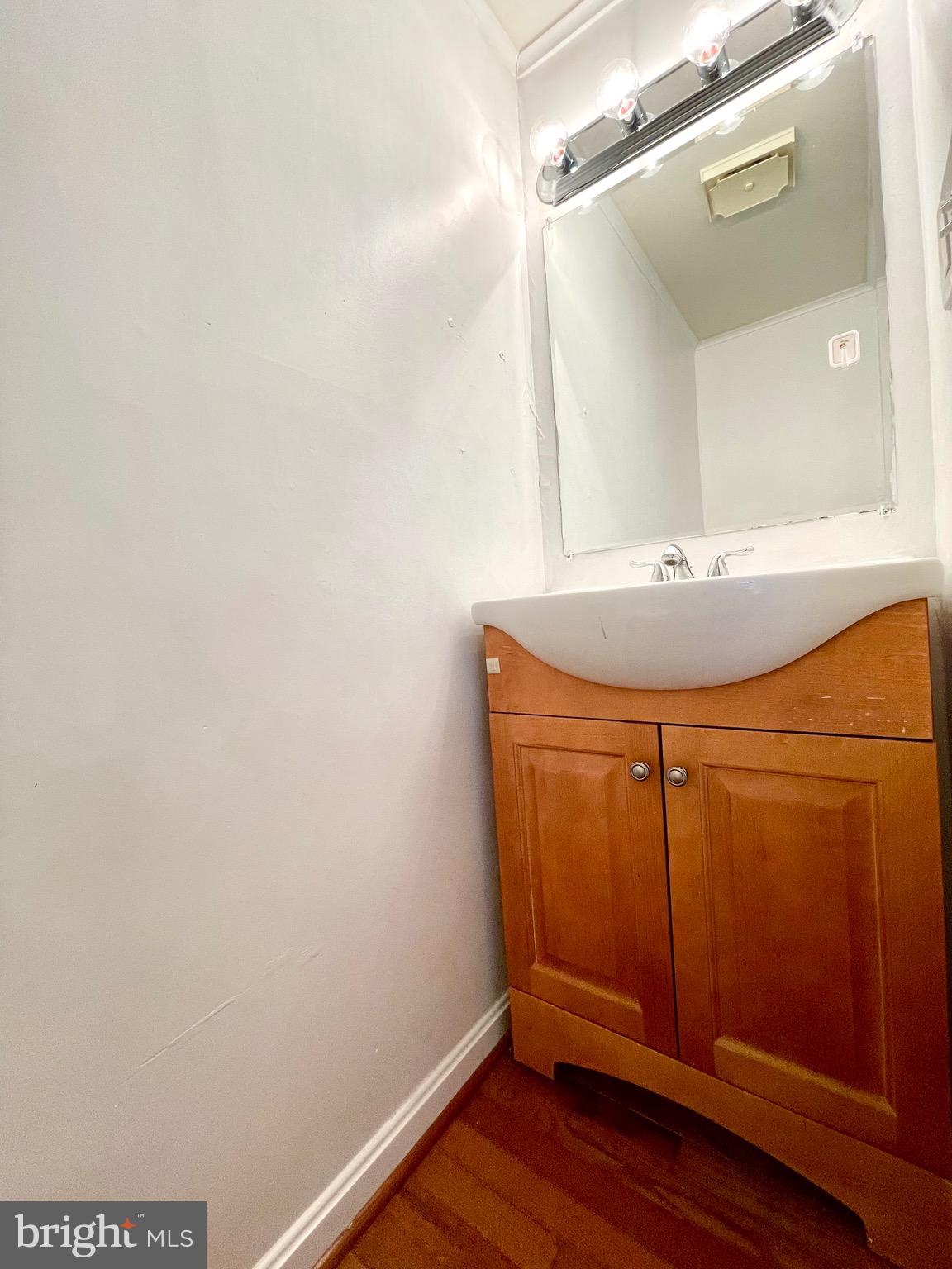 CROFTON SQUARE - Residential