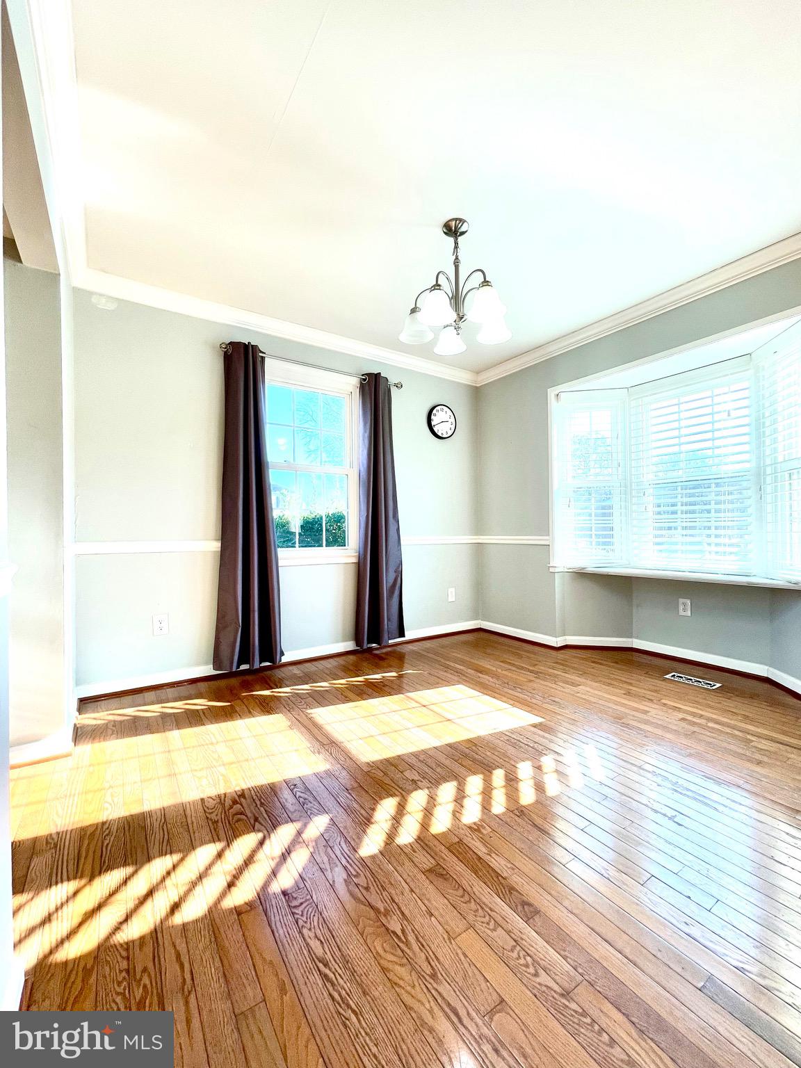 CROFTON SQUARE - Residential