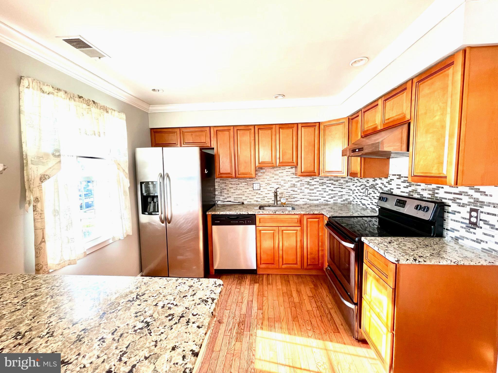 CROFTON SQUARE - Residential