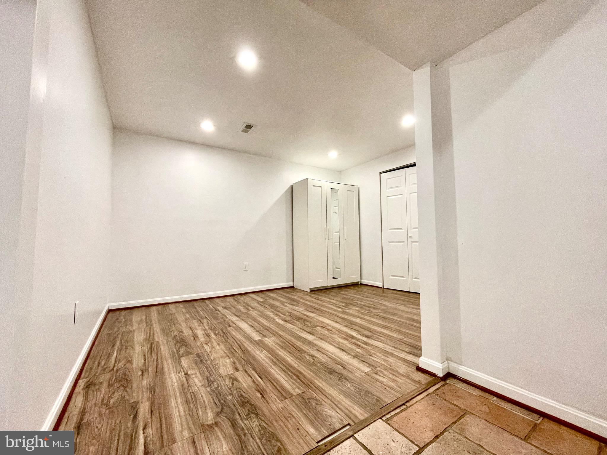 CROFTON SQUARE - Residential