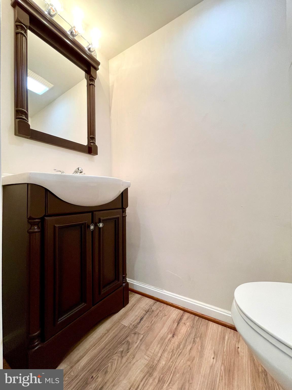 CROFTON SQUARE - Residential