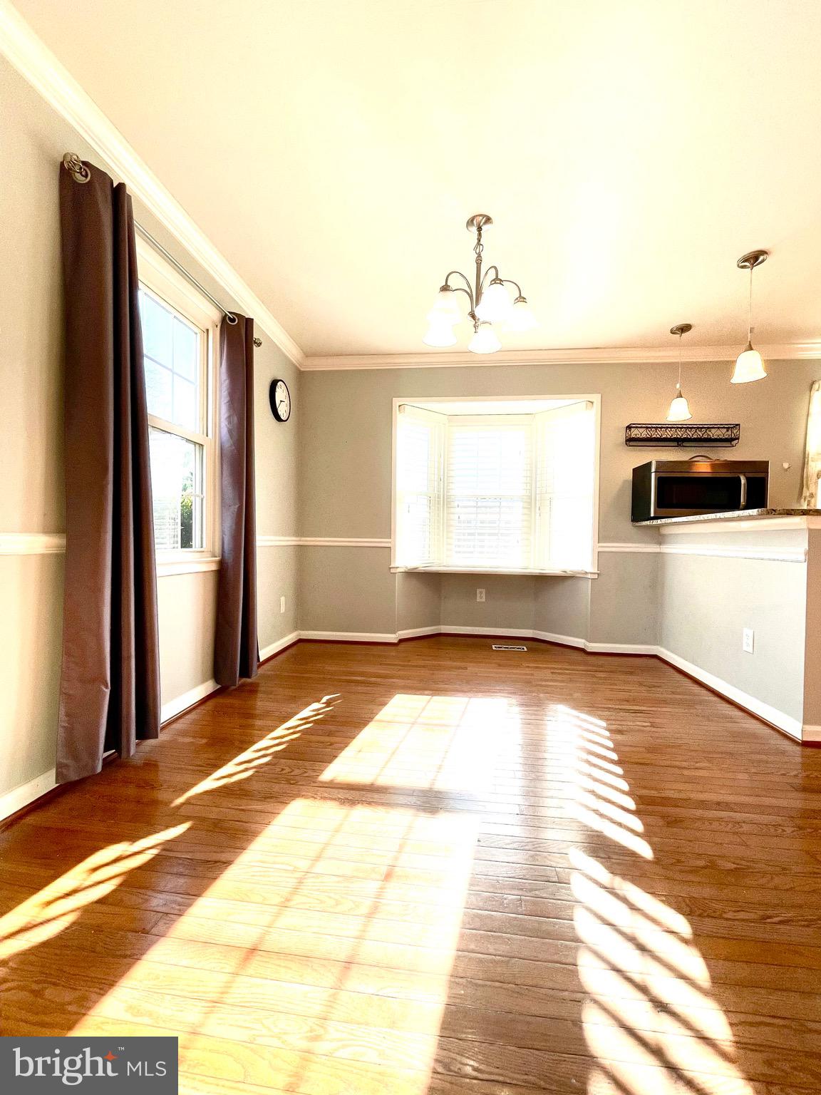 CROFTON SQUARE - Residential