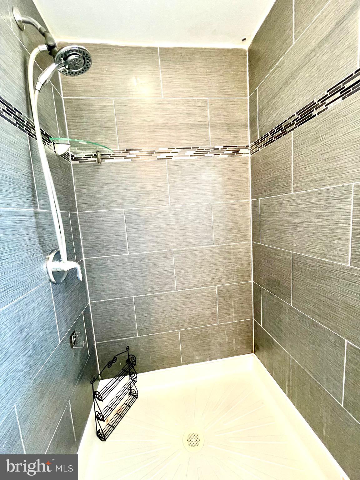 CROFTON SQUARE - Residential