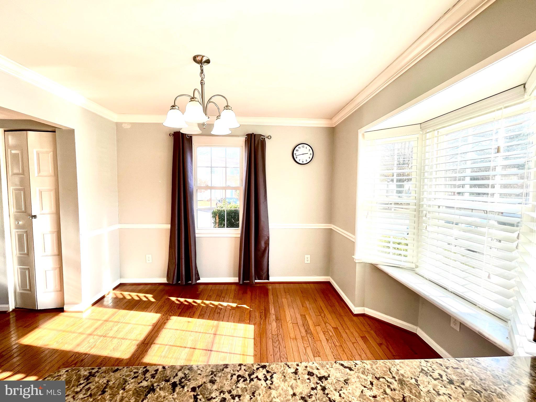 CROFTON SQUARE - Residential