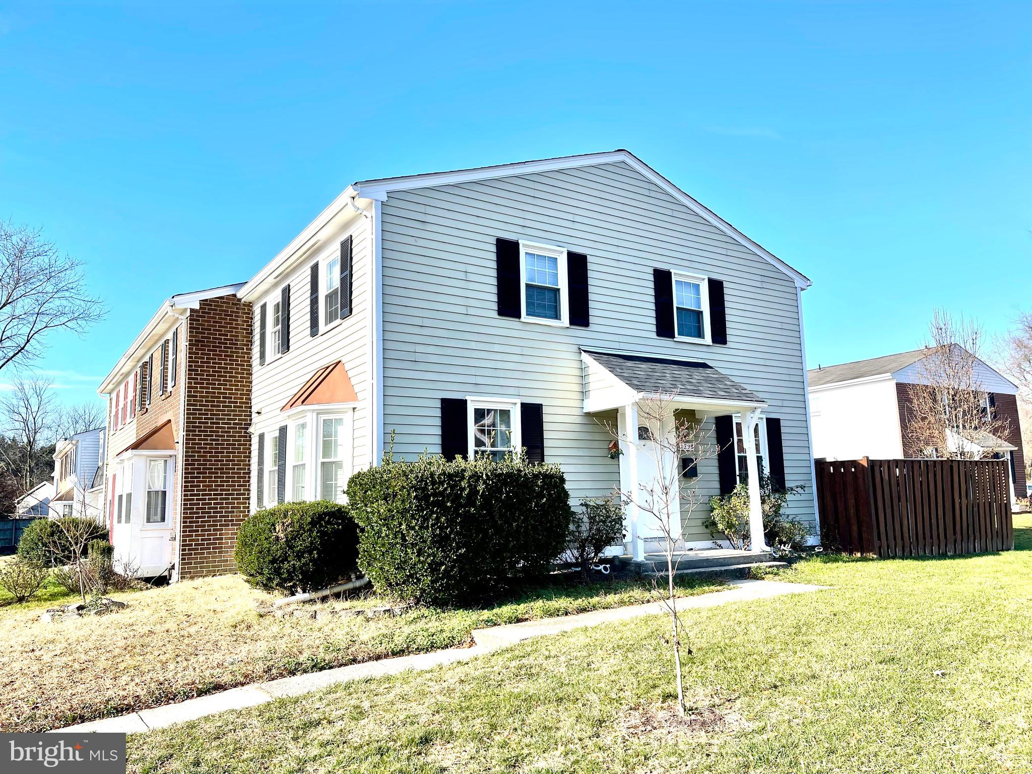 CROFTON SQUARE - Residential