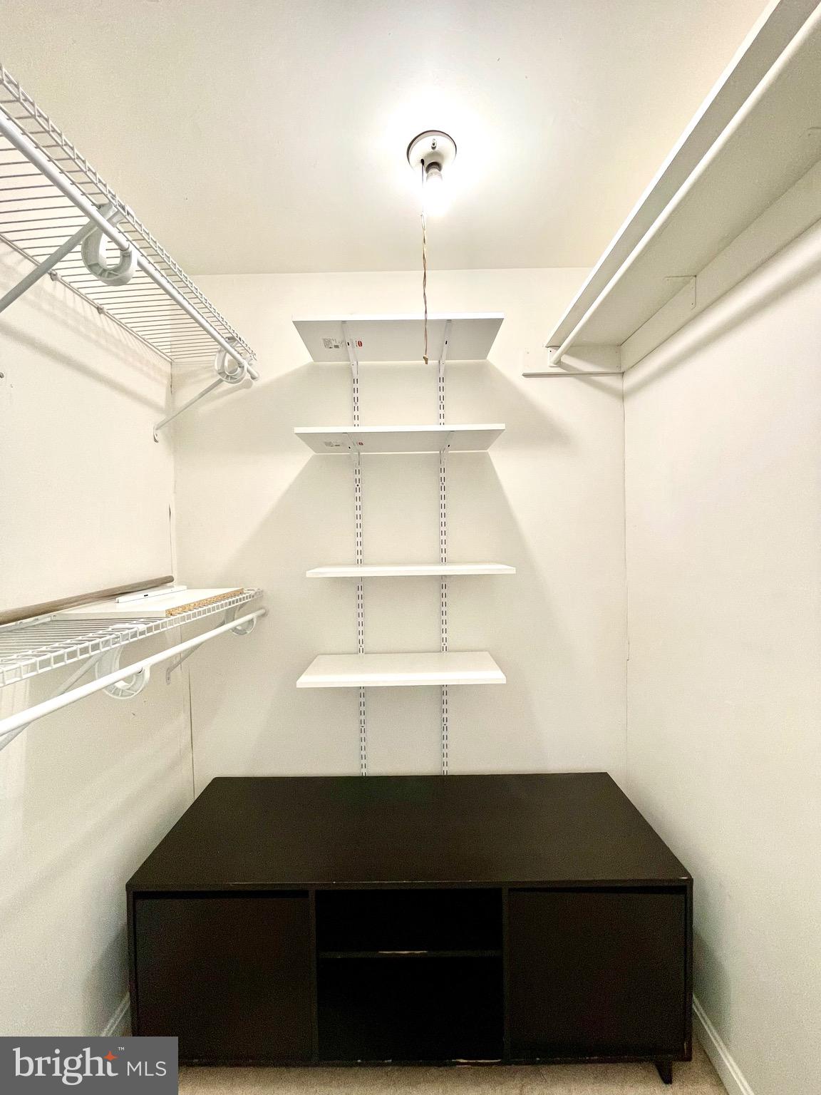 CROFTON SQUARE - Residential