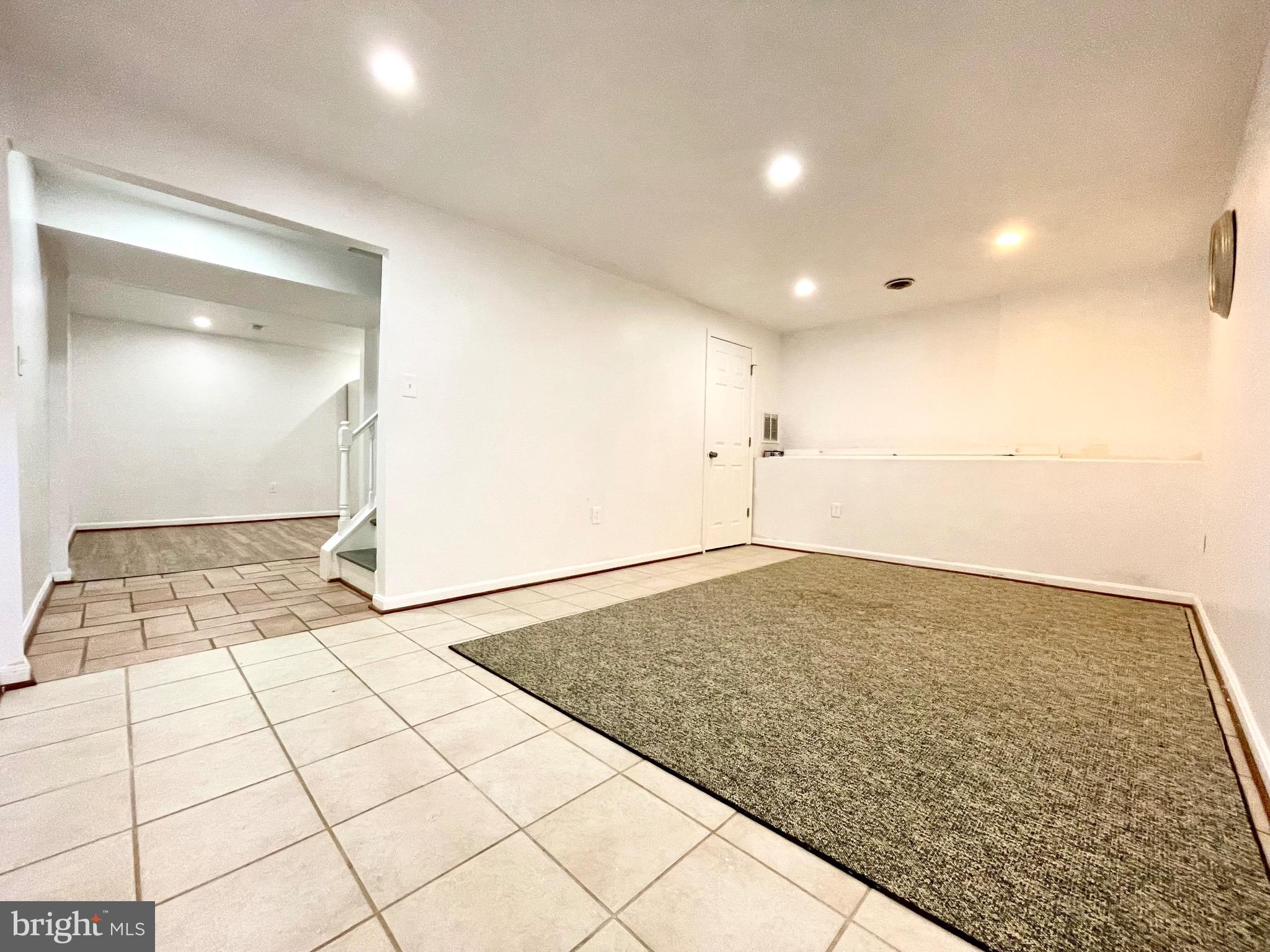 CROFTON SQUARE - Residential