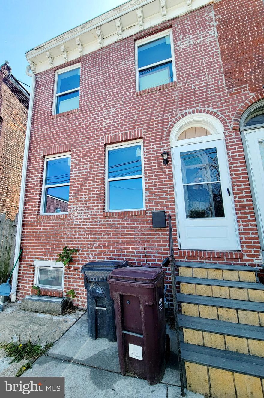 Discover the perfect blend of space, style, and convenience with this stunning 5-bedroom, 2-bathroom townhouse. Nestled in a desirable neighborhood, short walk to city center, restaurants and entertainment, this property offers a spacious and comfortable living environment, ideal for growing families or those who love to entertain. The open-concept design seamlessly connects the living, dining, and kitchen areas, creating a welcoming space for everyday living and social gatherings. Enjoy the upgraded appliances package and the easy opportunity to add a 3rd bathroom, extra bedrooms or owner suite conversion to this generous space and easy layout.
 property is eligible for a $10,000 PNC Grant with no income limits provided that the property is the buyer’s primary residence and they don’t need to be first time homebuyers.