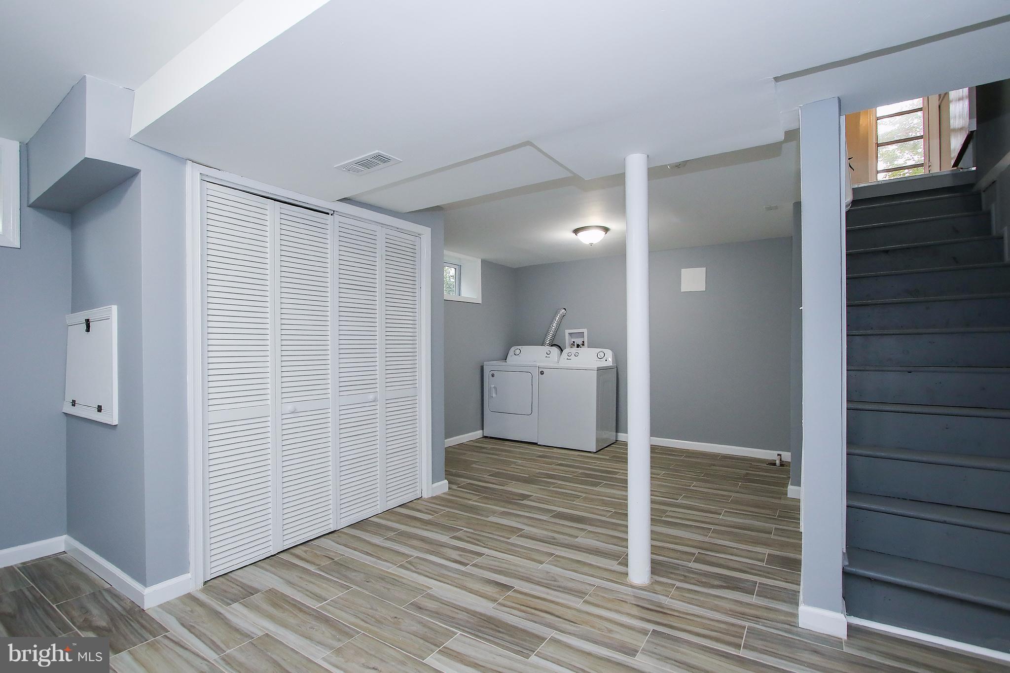 HOLLYWOOD - Residential