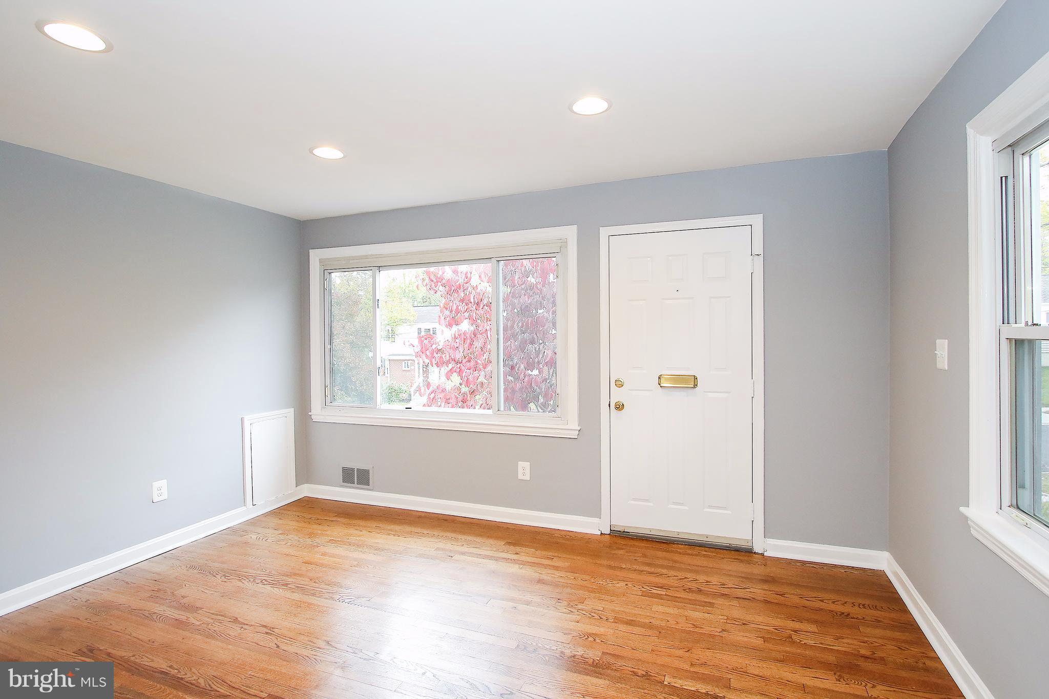 HOLLYWOOD - Residential