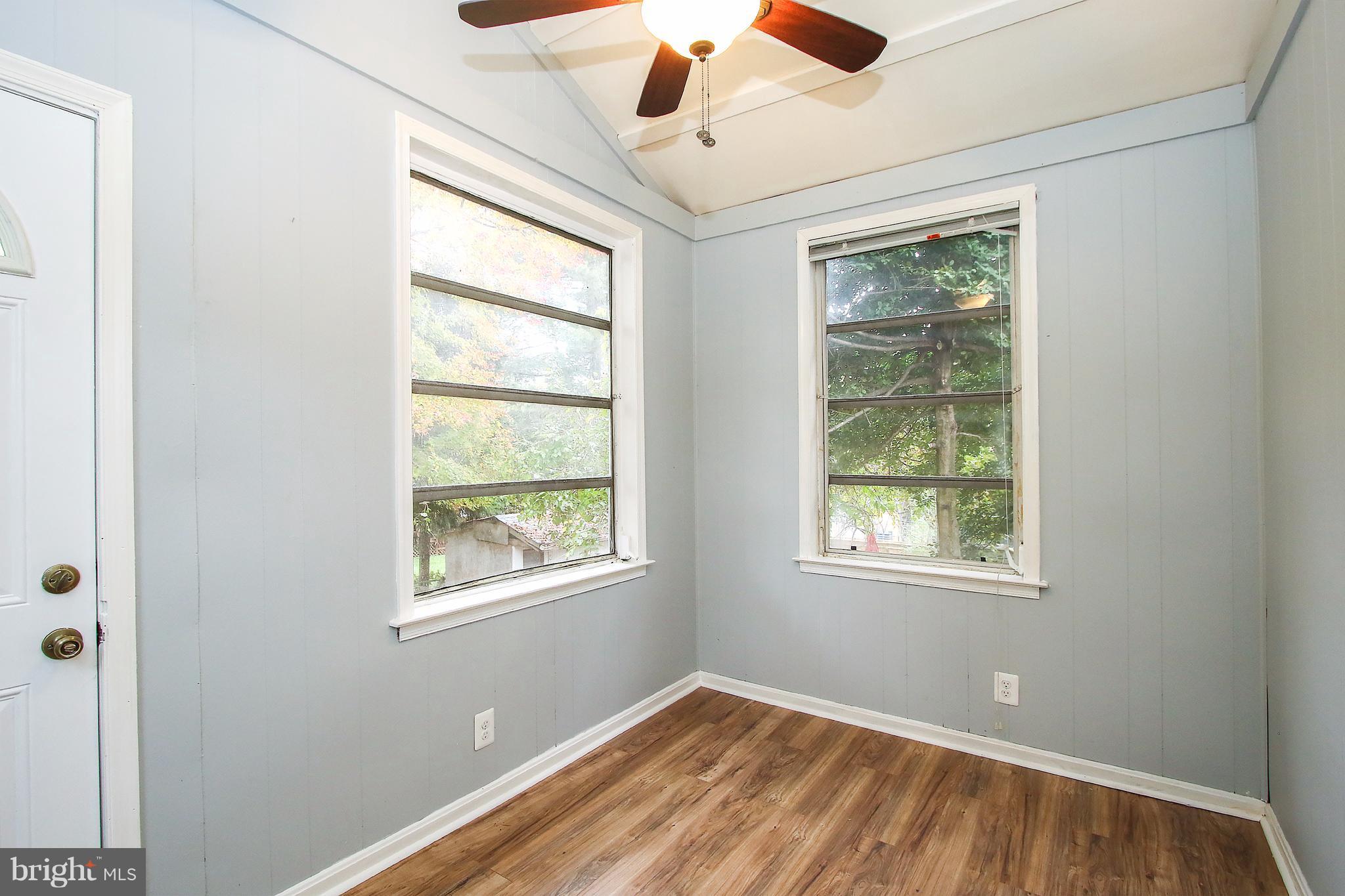 HOLLYWOOD - Residential