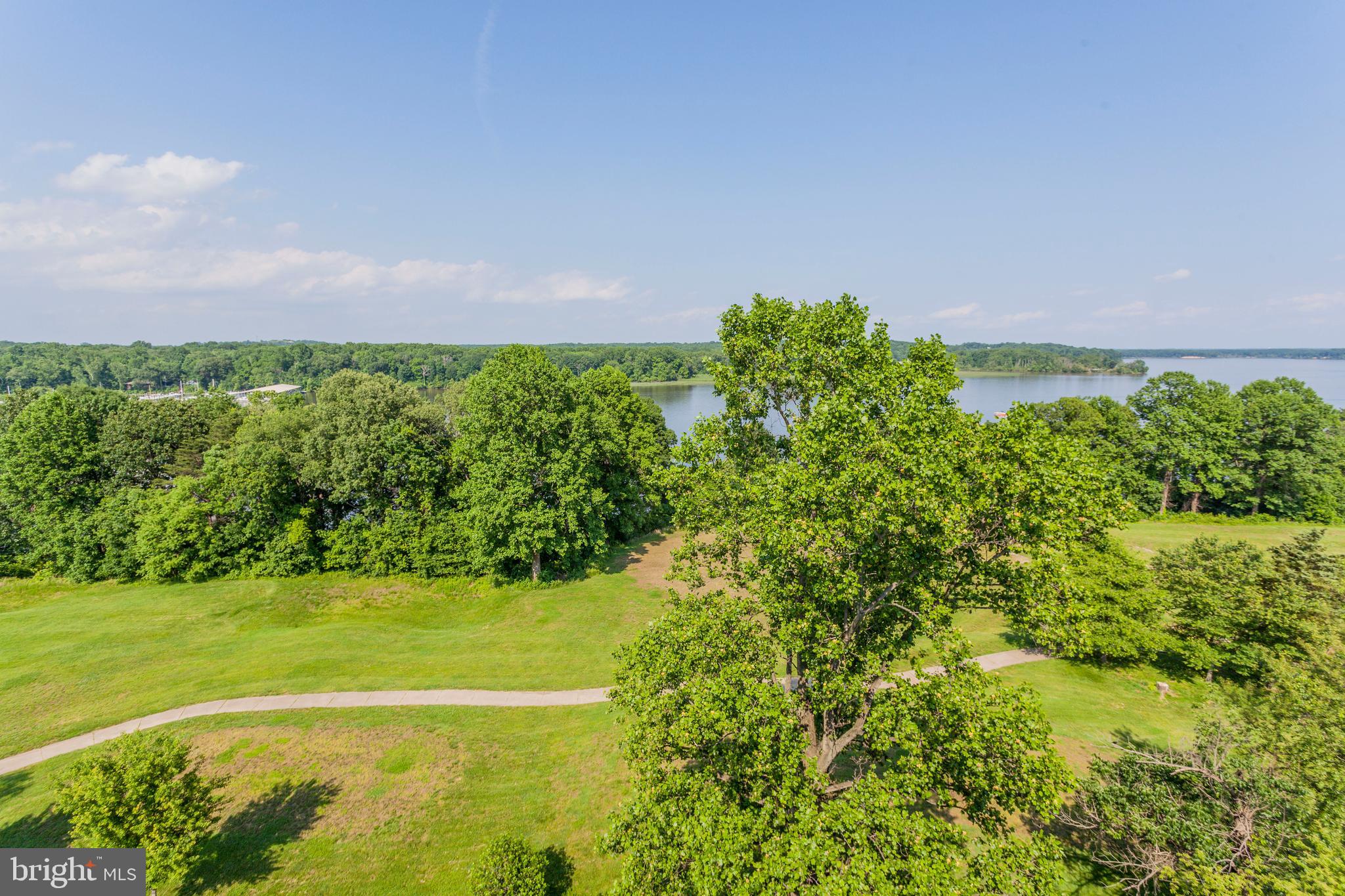 BELMONT BAY - Residential
