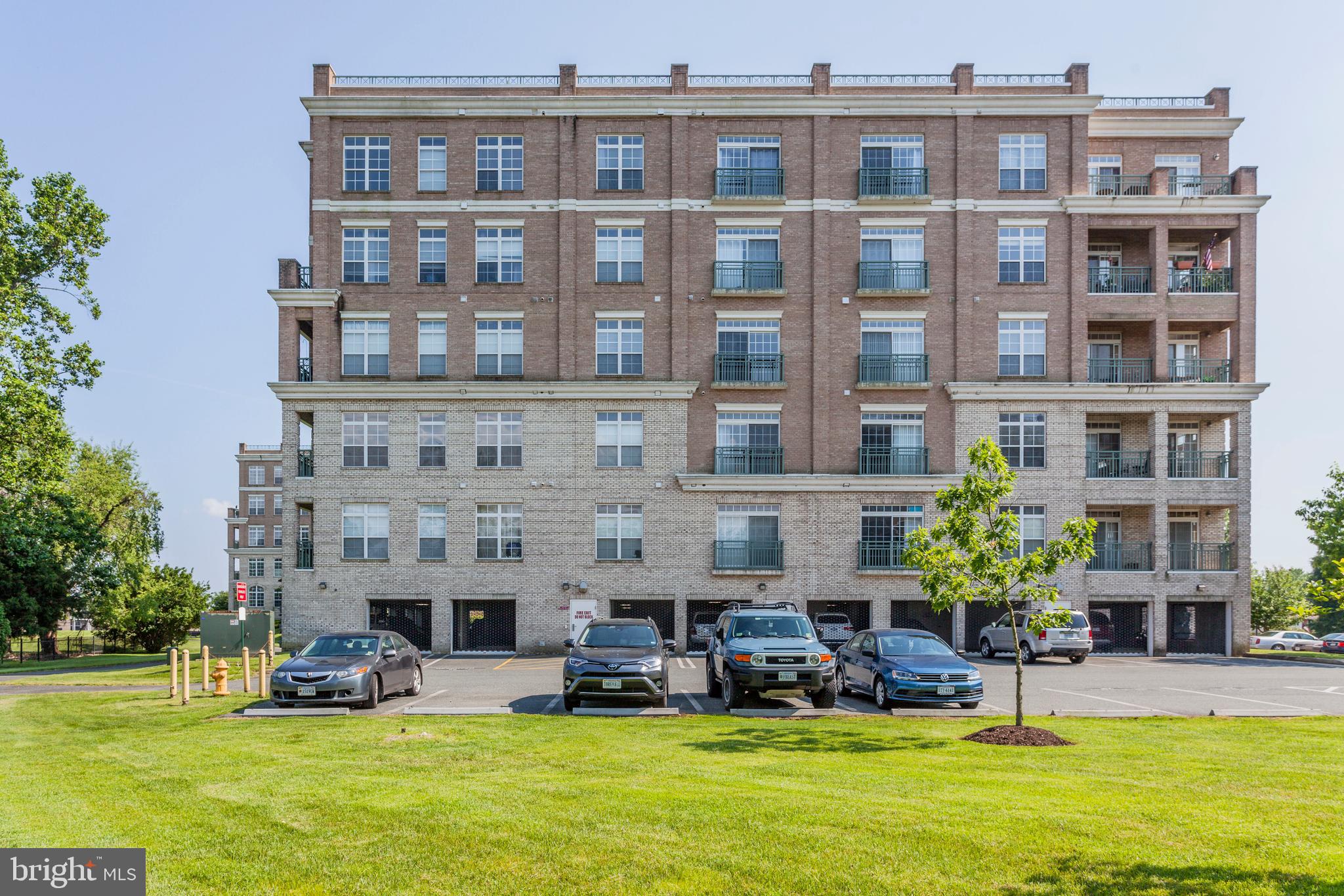 BELMONT BAY - Residential