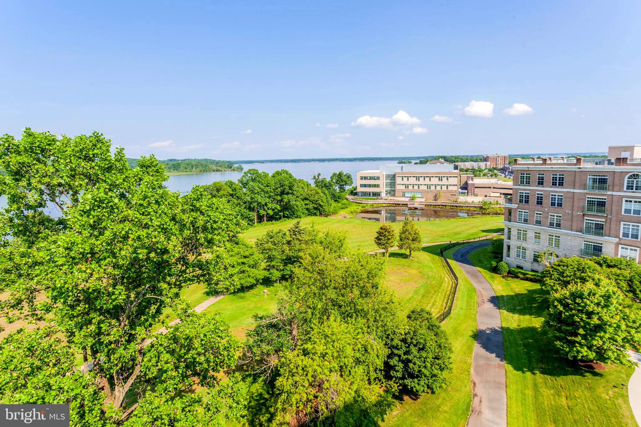 BELMONT BAY - Residential