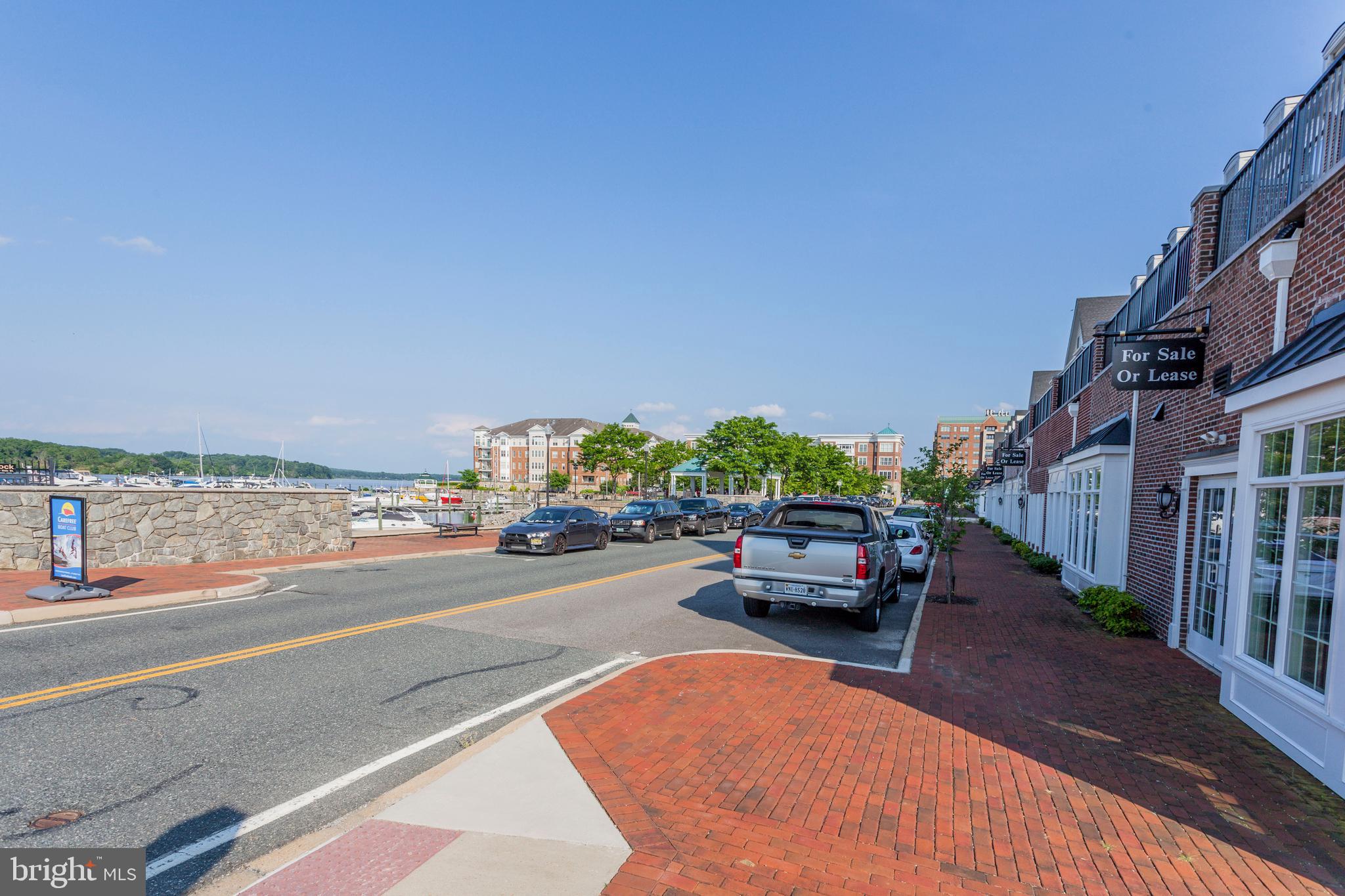 BELMONT BAY - Residential