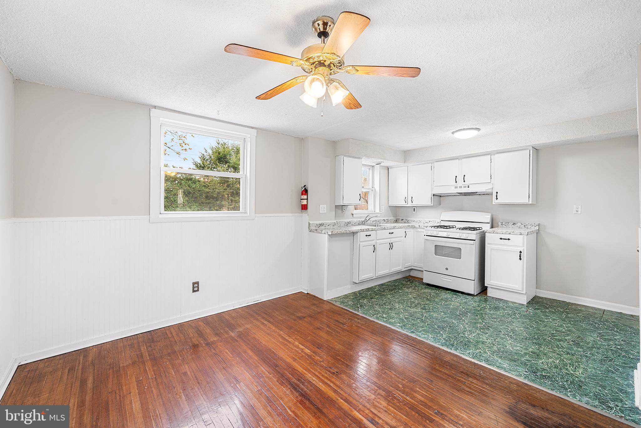 LEEDOM ESTS - Residential