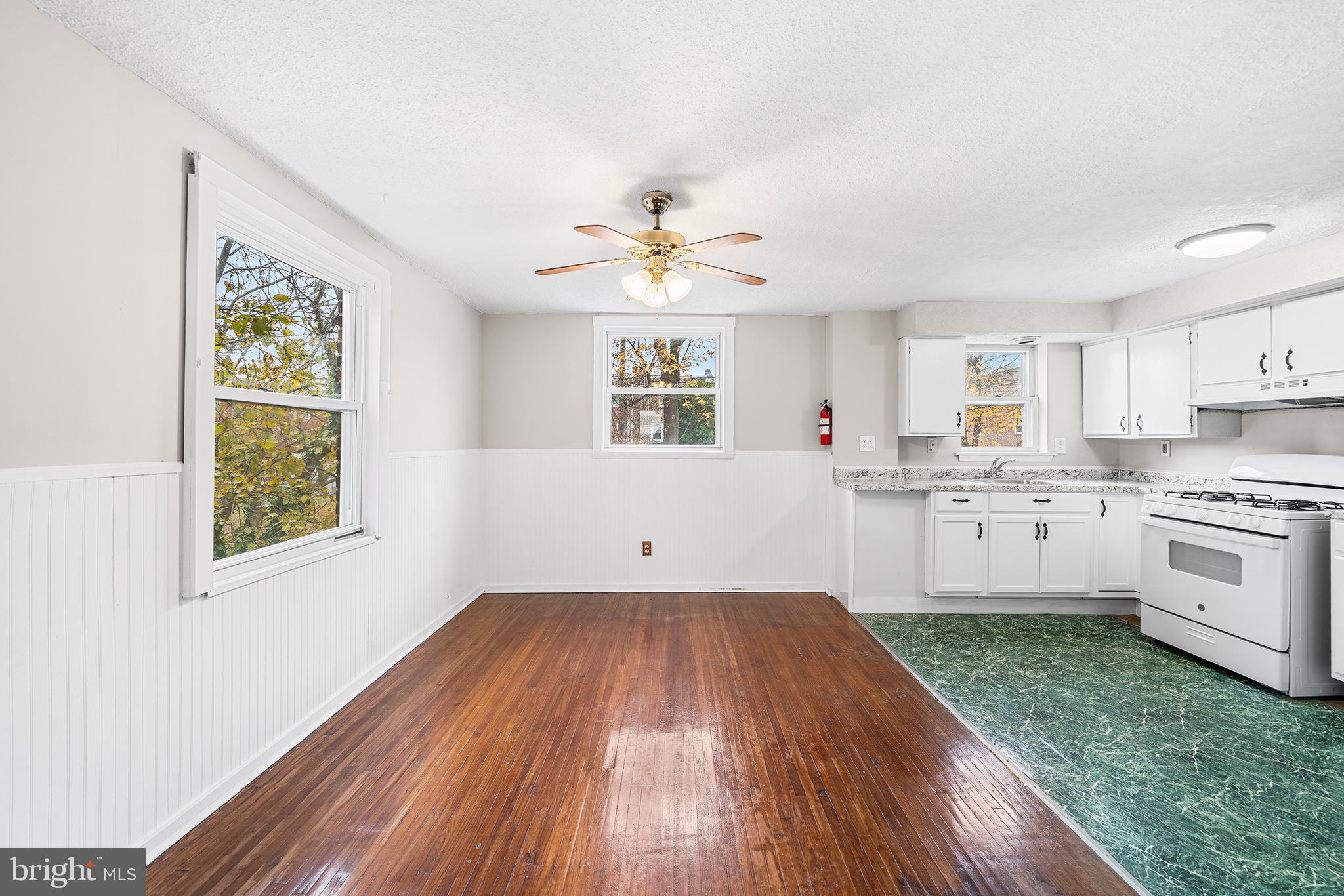 LEEDOM ESTS - Residential