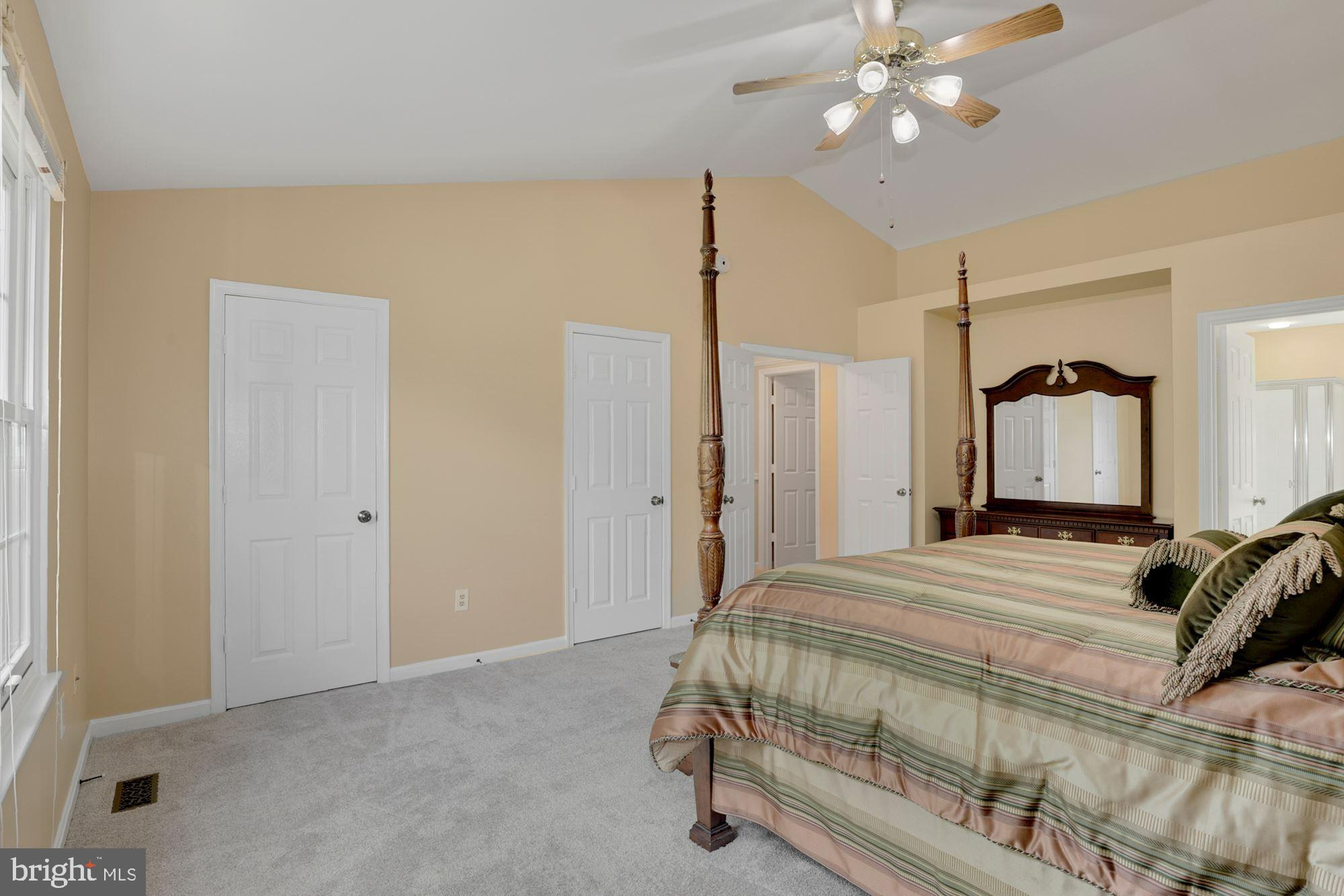 THE PROVINCES - Residential