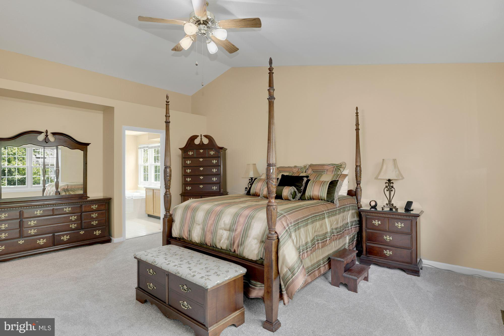 THE PROVINCES - Residential