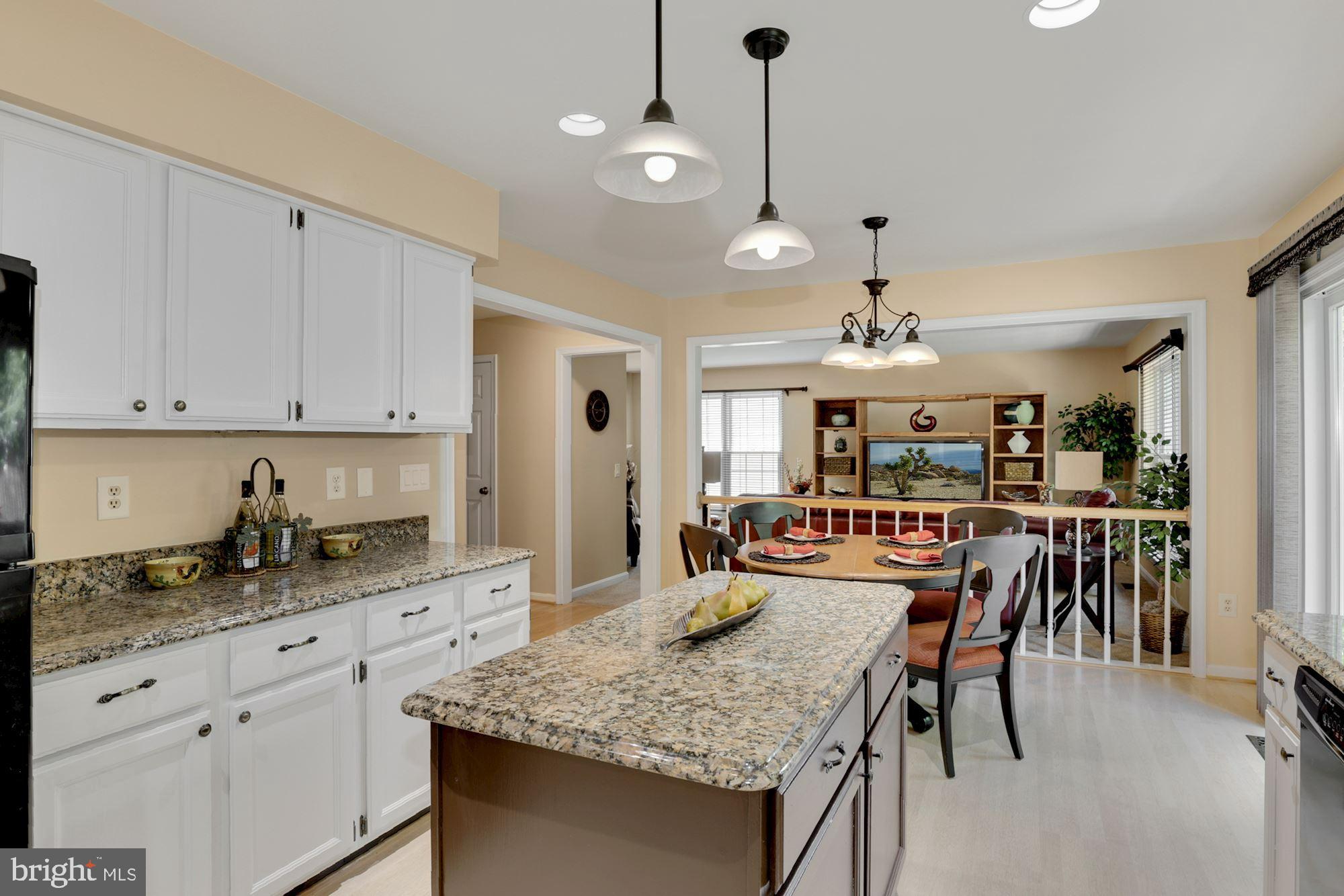 THE PROVINCES - Residential