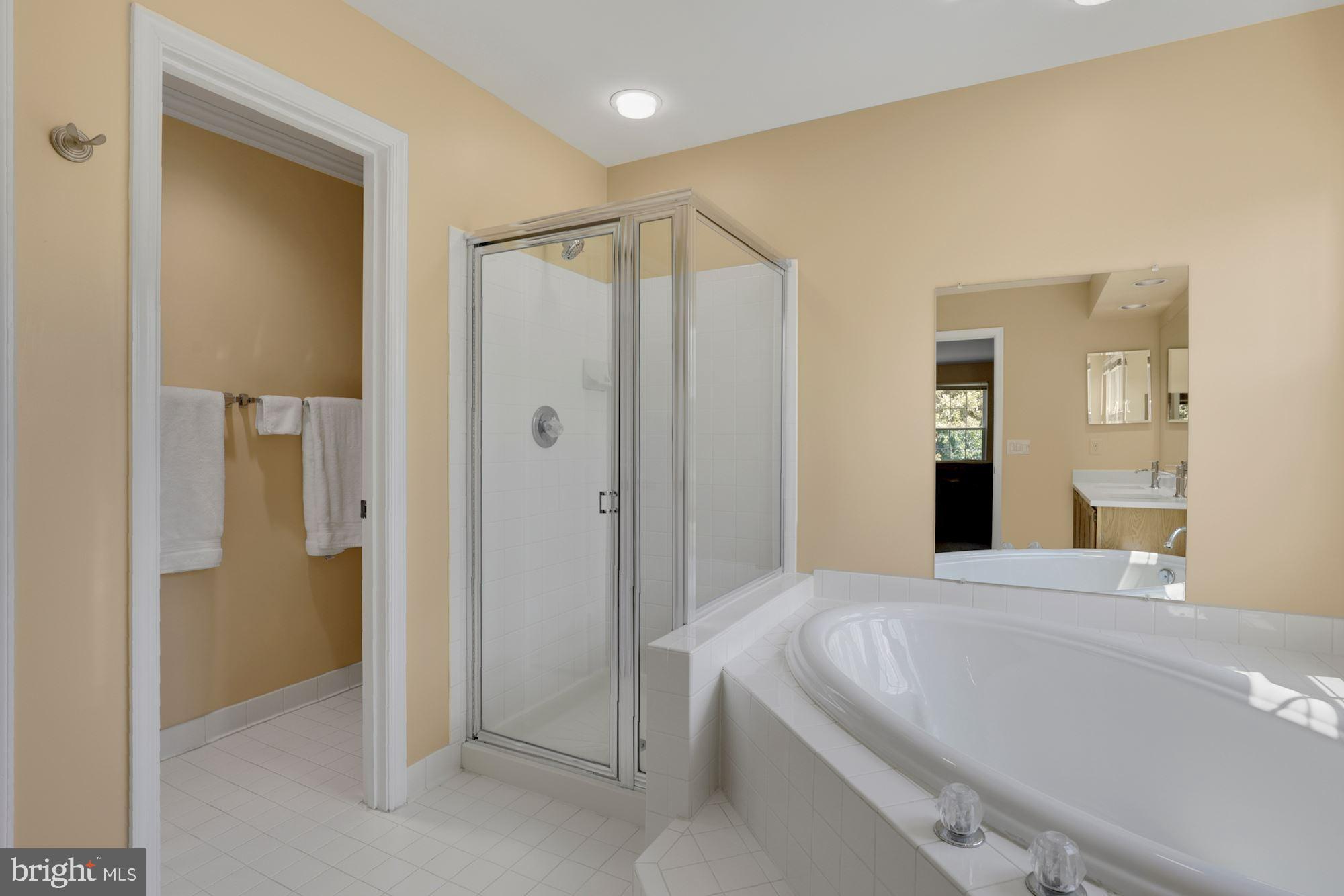 THE PROVINCES - Residential