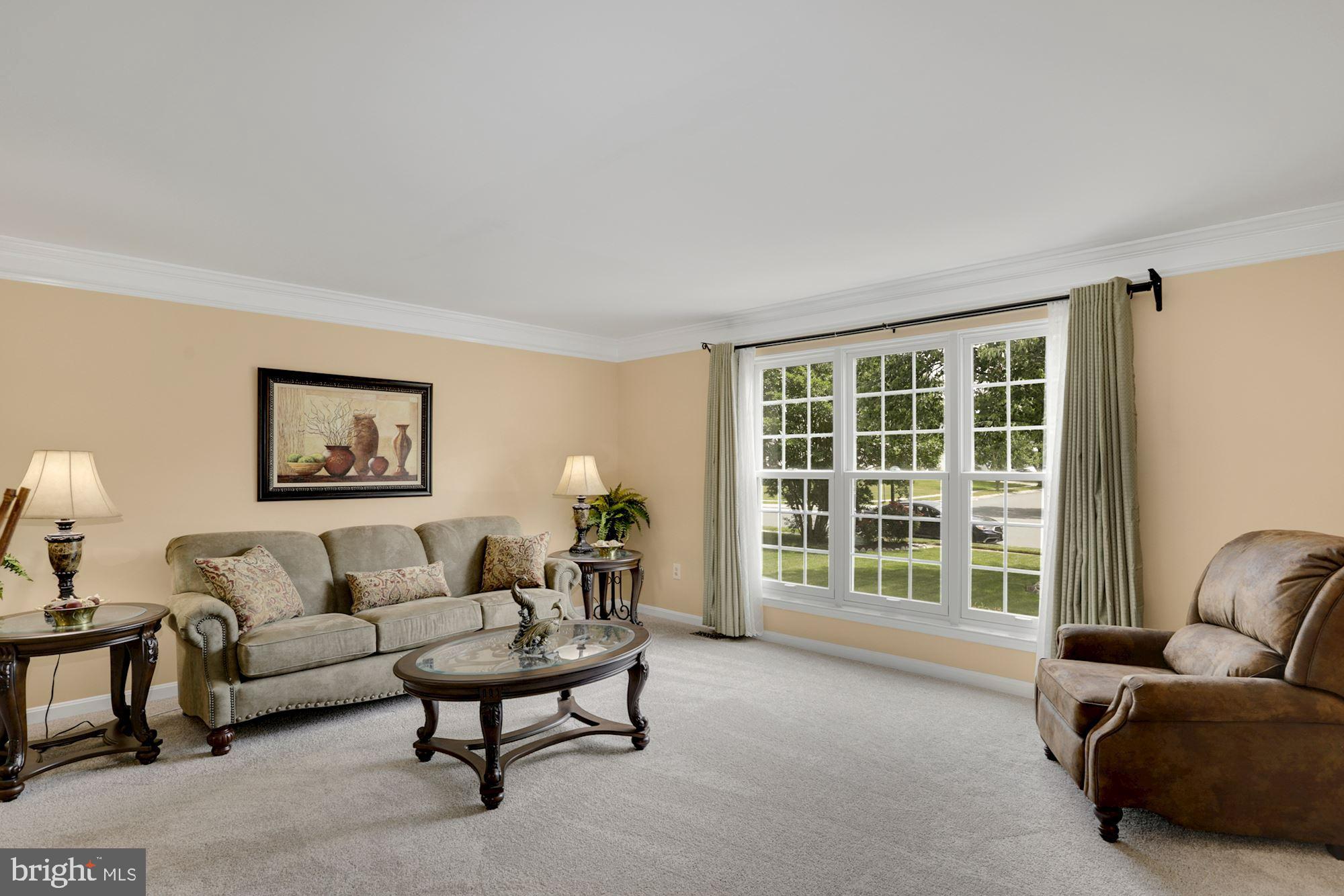 THE PROVINCES - Residential