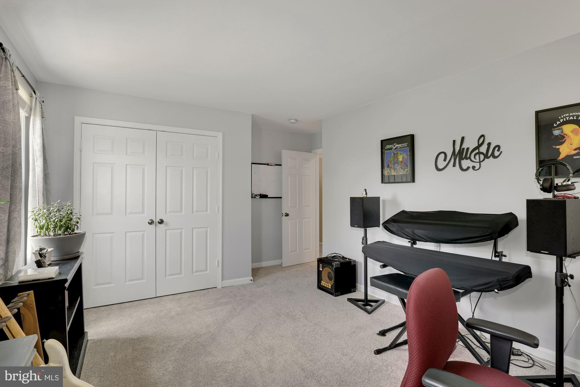 THE PROVINCES - Residential