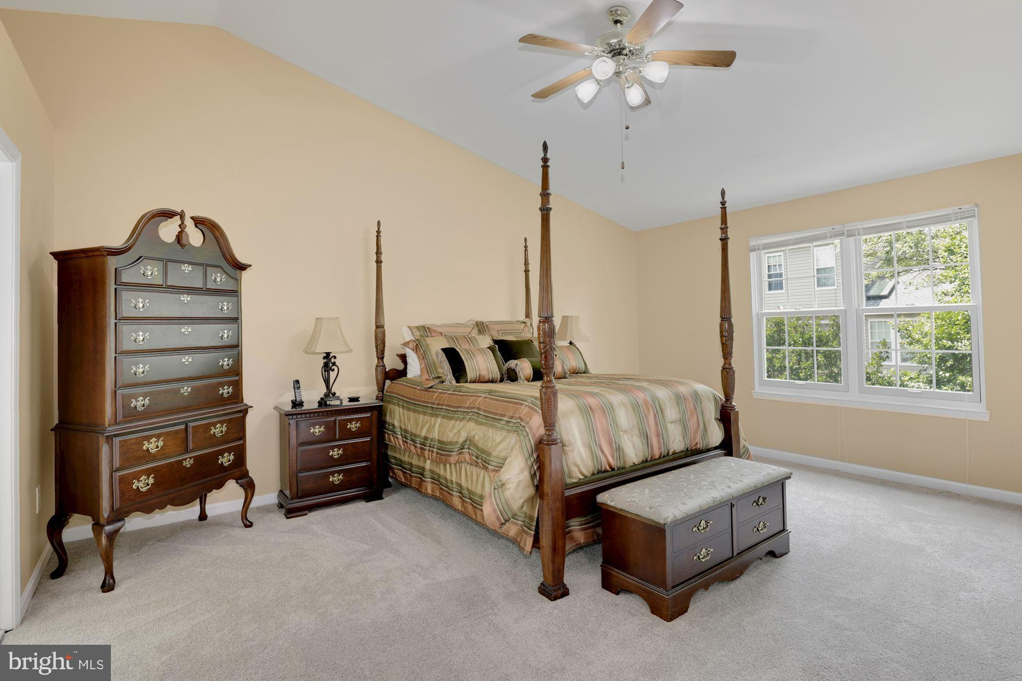 THE PROVINCES - Residential