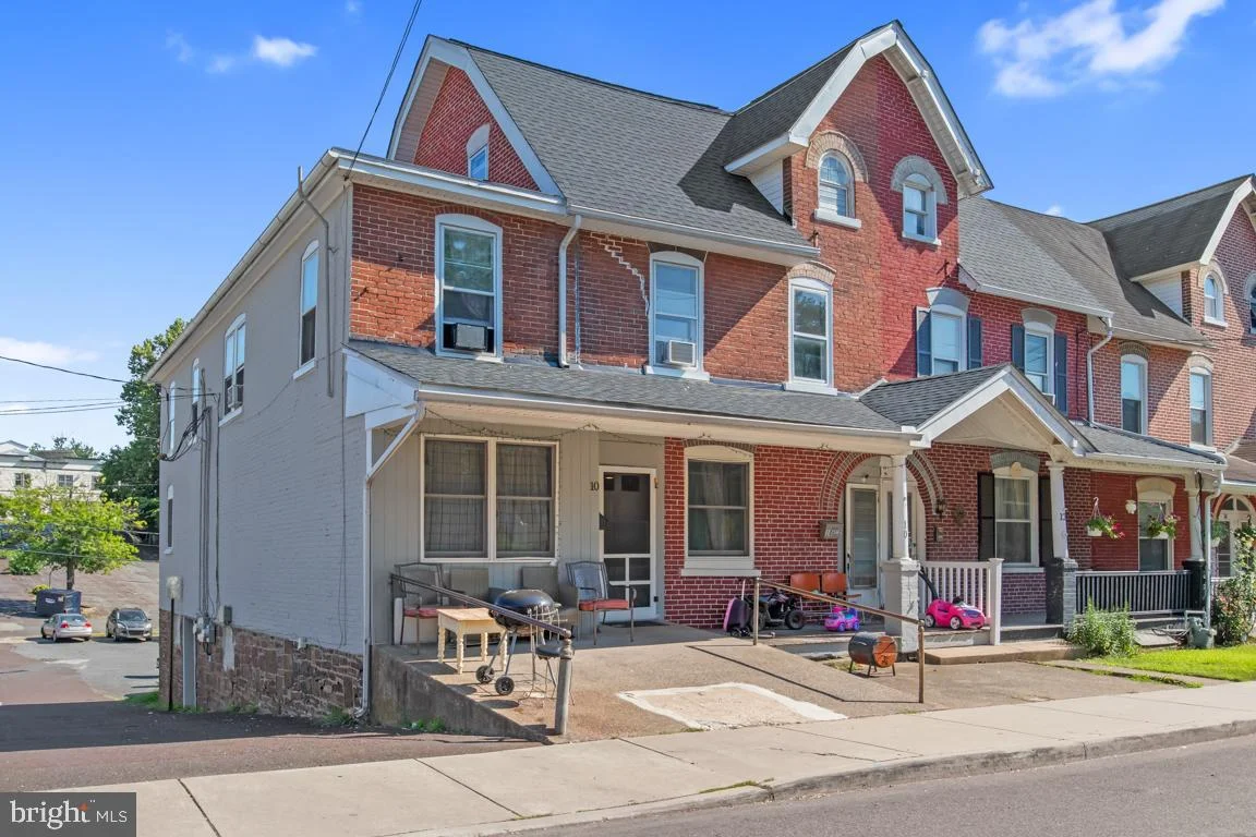 10 Hillside Avenue, Souderton, PA, 18964