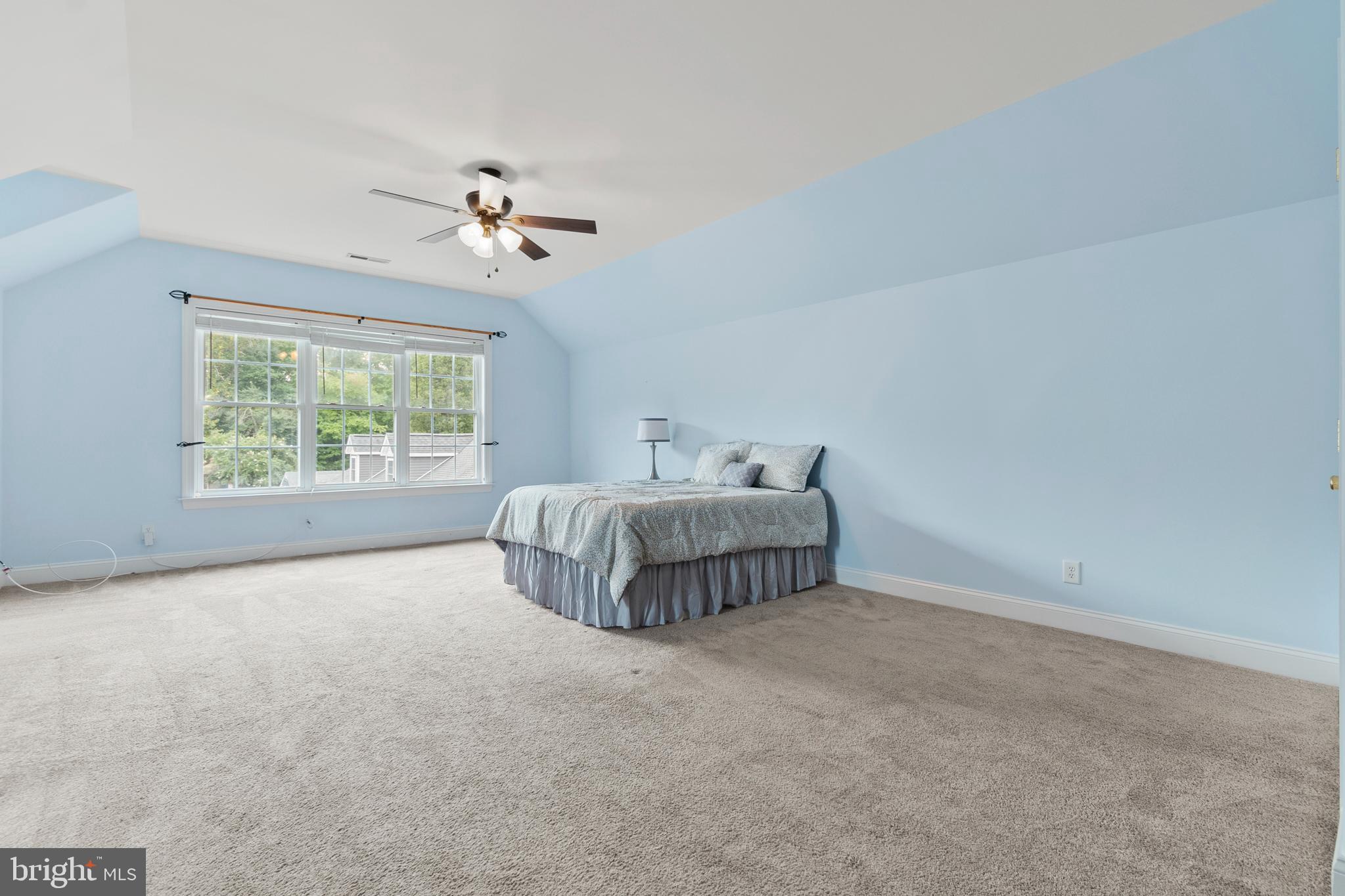 MAPLE HILL'S AFFLUENT - Residential