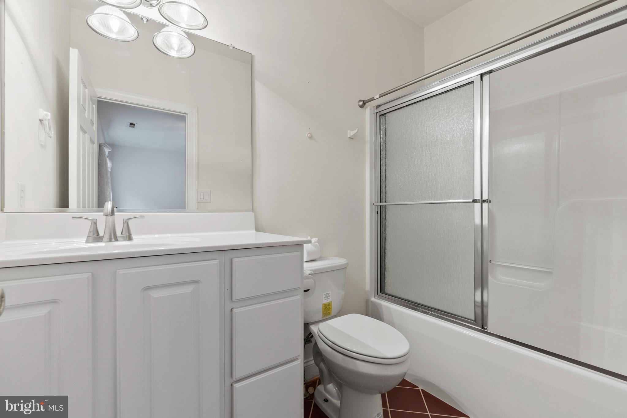 MAPLE HILL'S AFFLUENT - Residential