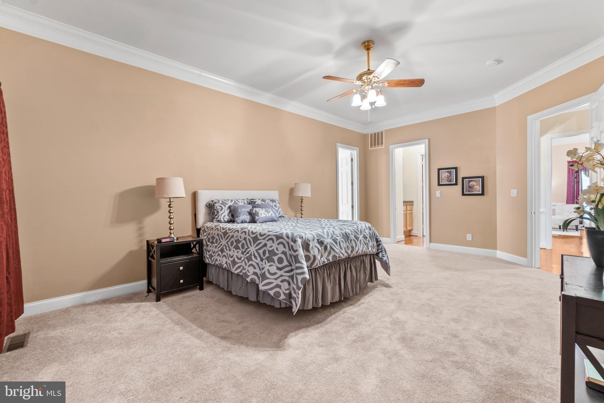 MAPLE HILL'S AFFLUENT - Residential