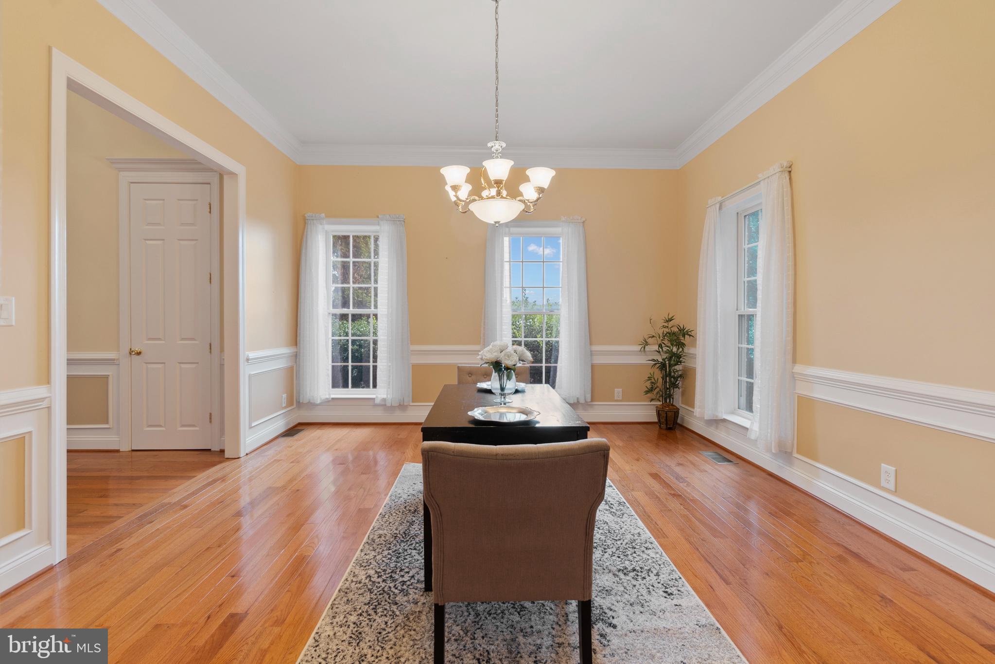 MAPLE HILL'S AFFLUENT - Residential