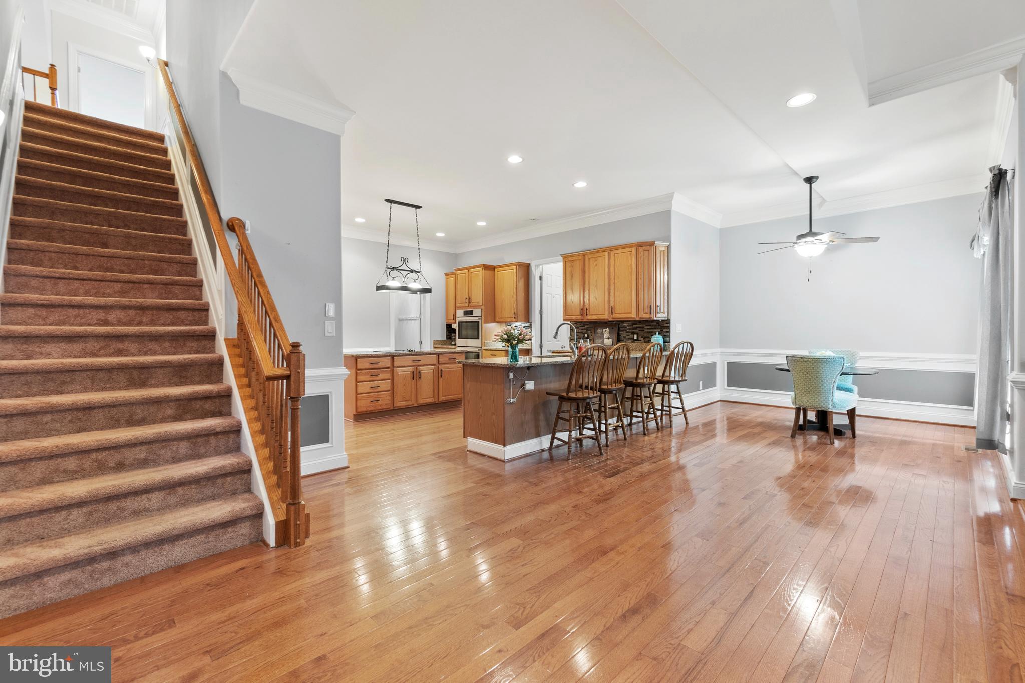 MAPLE HILL'S AFFLUENT - Residential